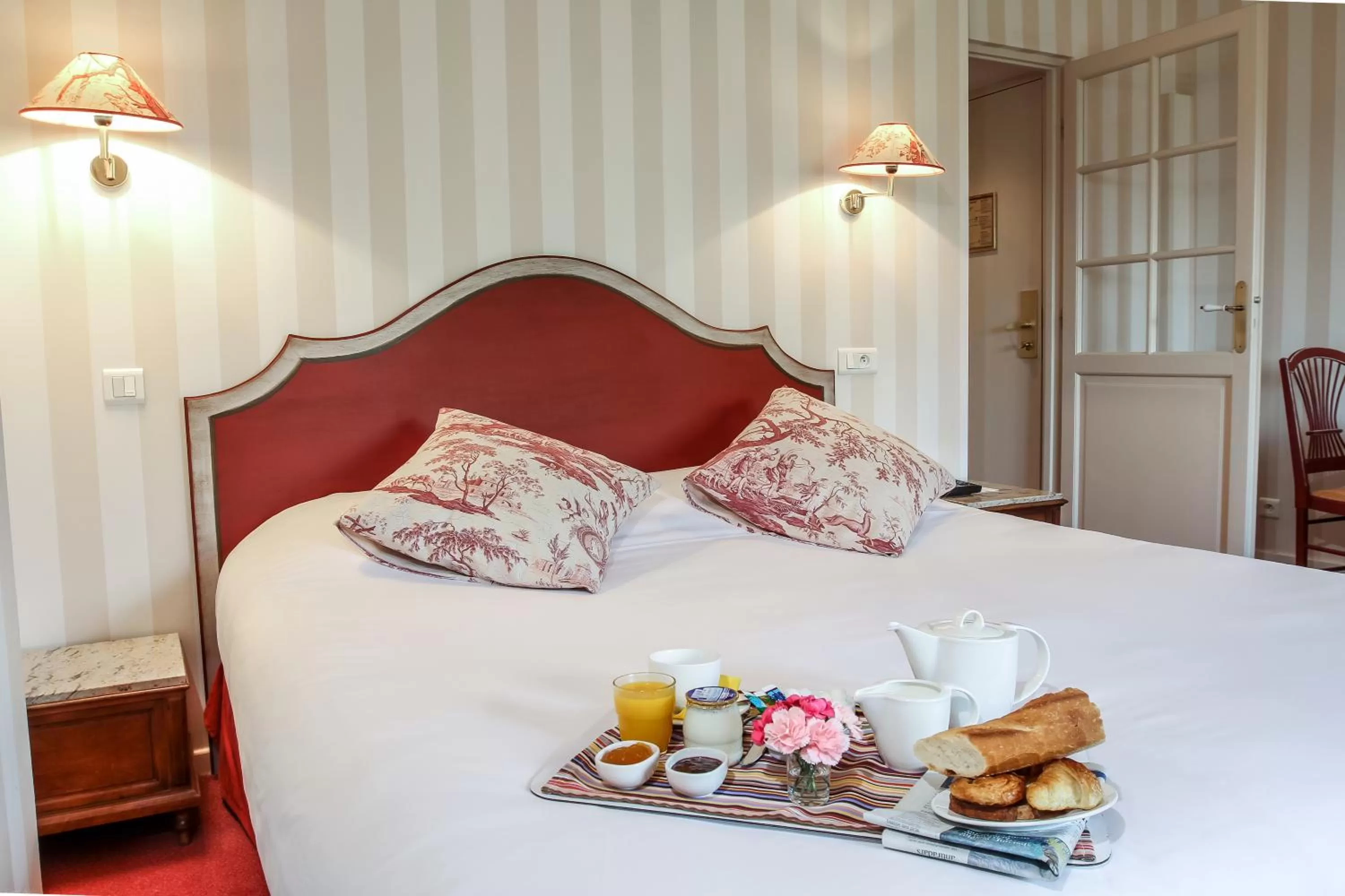 Bed in Best Western Hotel Le Guilhem