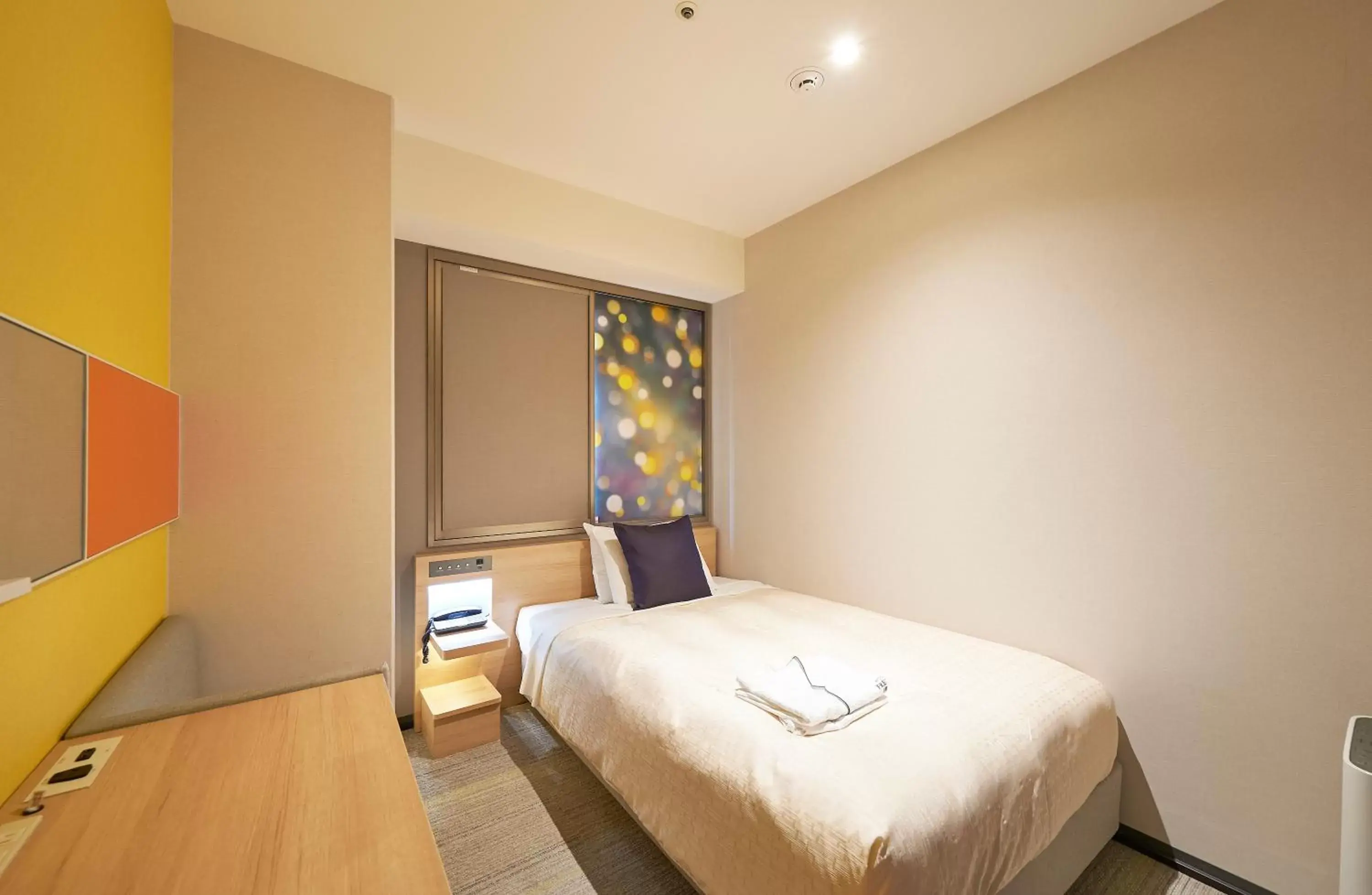 Photo of the whole room, Bed in Sotetsu Grand Fresa Osaka-Namba