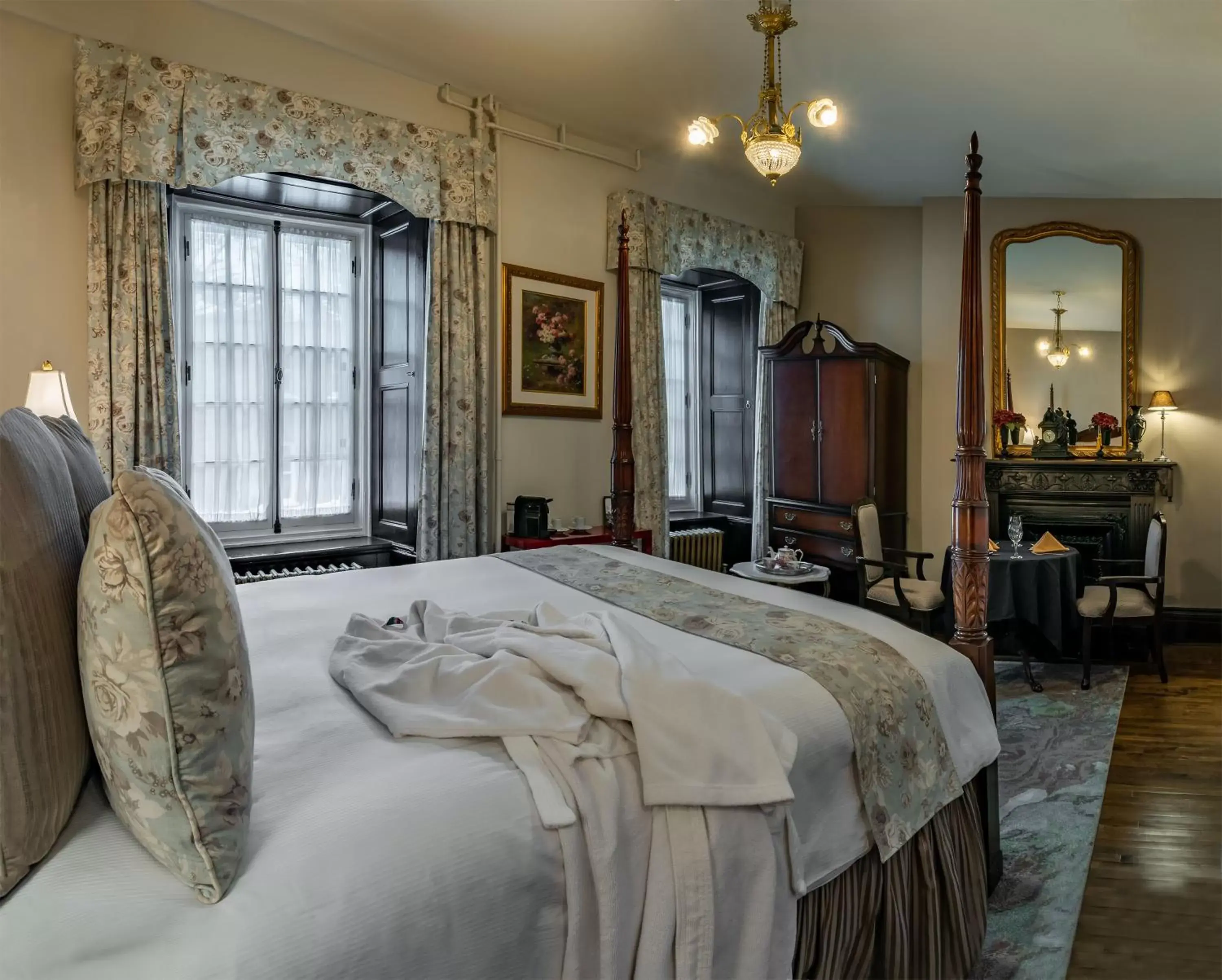 Bedroom, Bed in Le Clos Saint-Louis