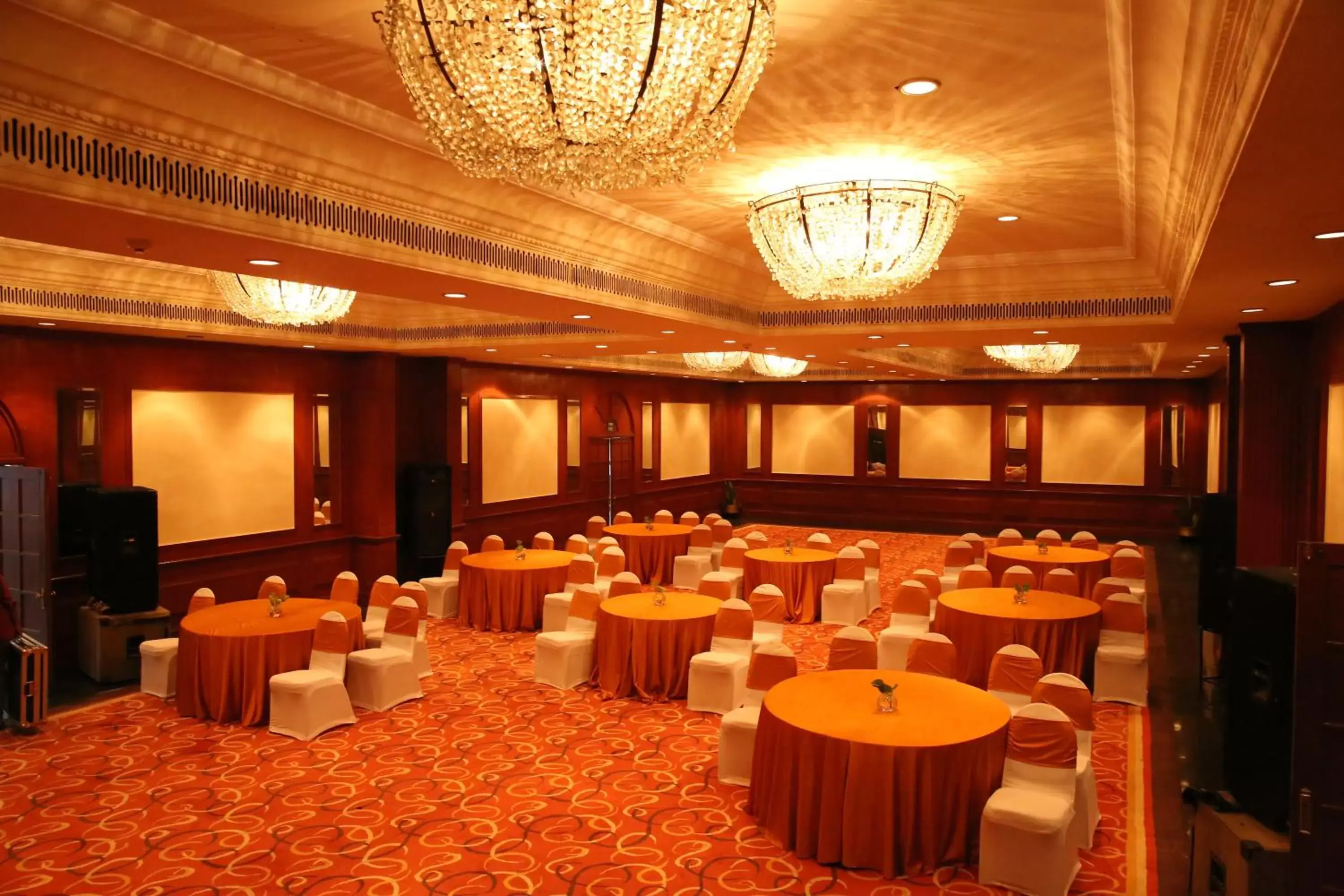 Banquet/Function facilities, Banquet Facilities in The Gateway Hotel Pasumalai Madurai