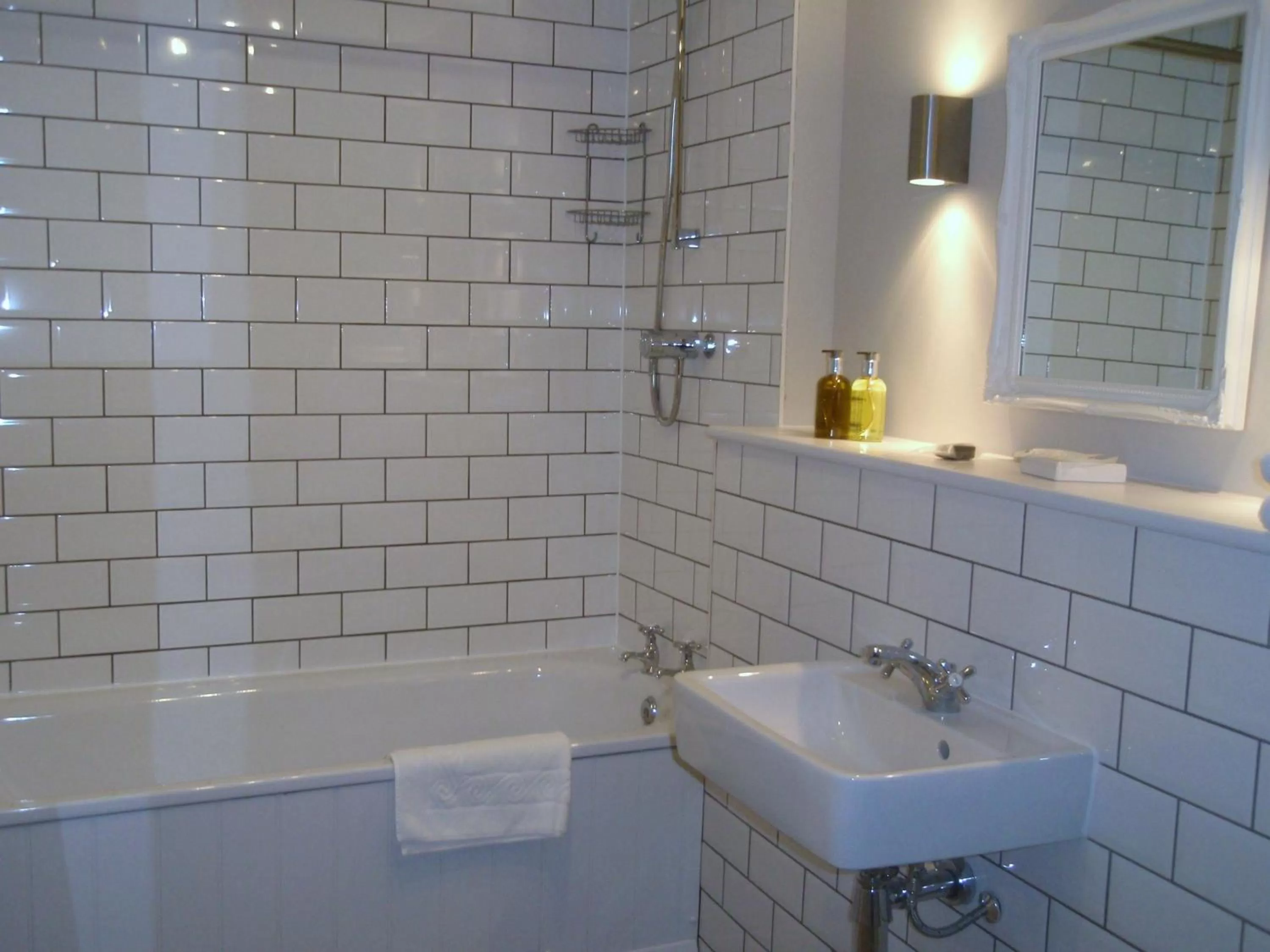 Standard Twin Room in The Globe