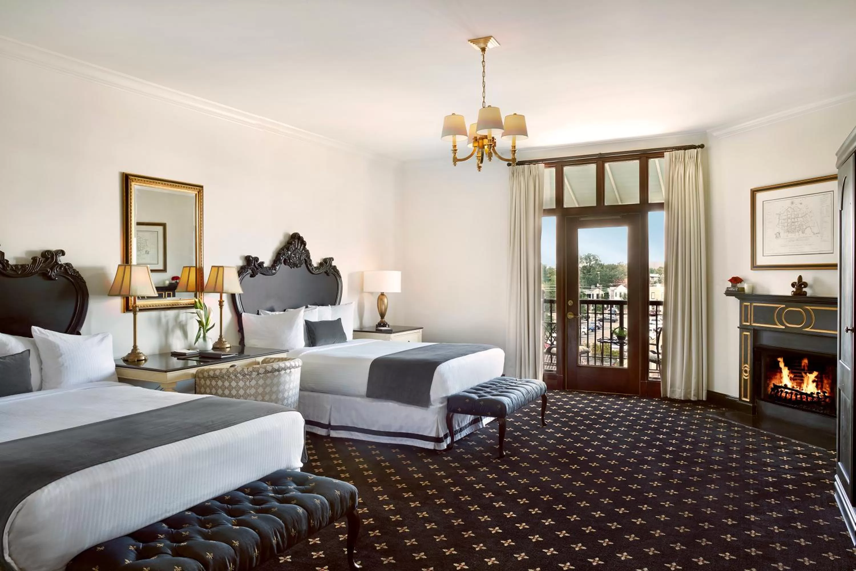 Photo of the whole room in French Quarter Inn