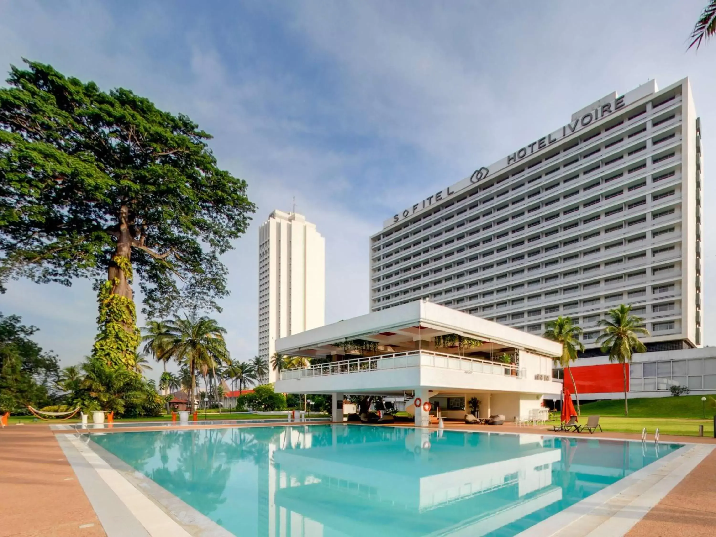 Property building, Swimming Pool in Sofitel Abidjan Hotel Ivoire