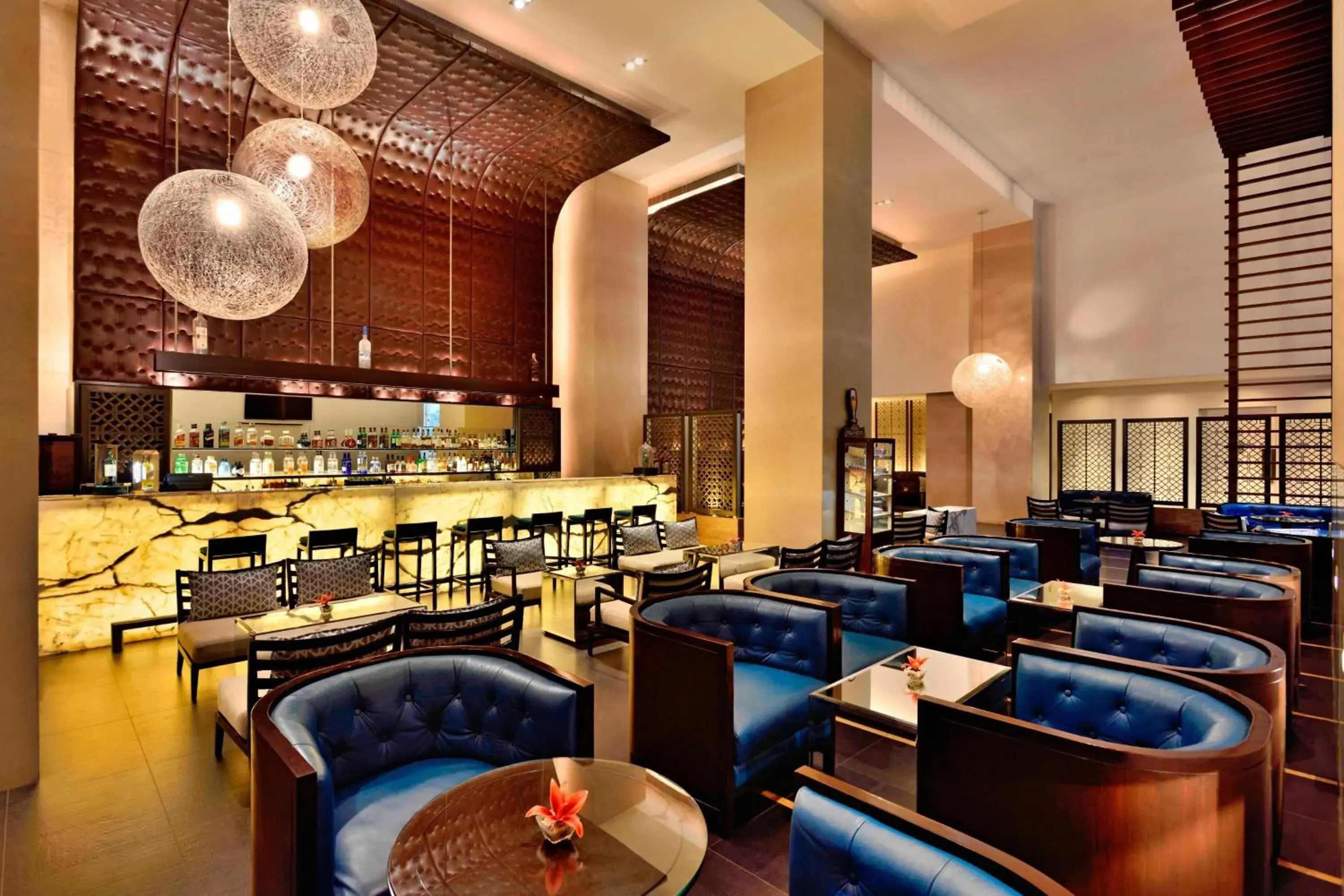 Lounge or bar, Restaurant/Places to Eat in The Westin Hyderabad Mindspace