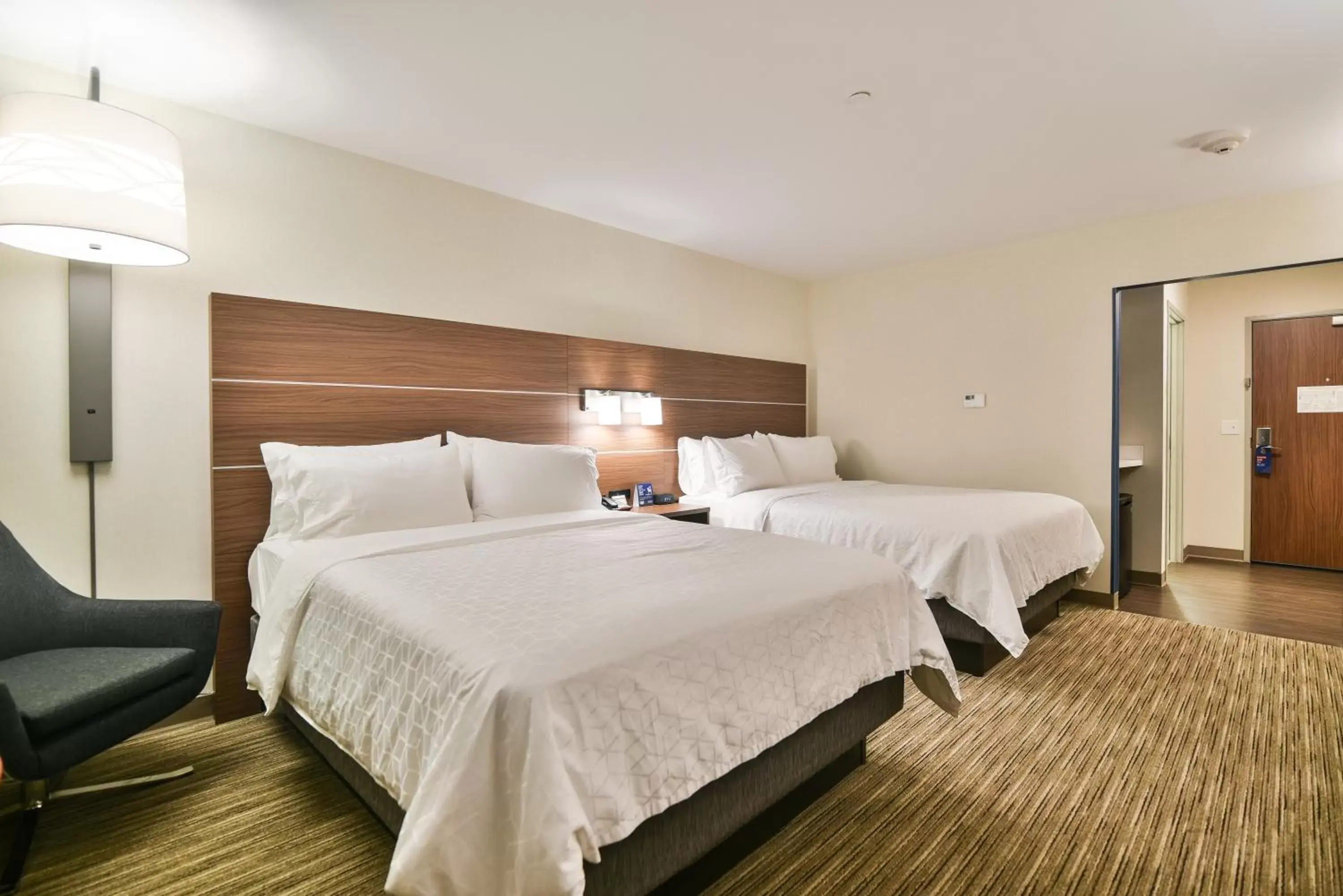 Photo of the whole room, Bed in Holiday Inn Express & Suites Lehi - Thanksgiving Point, an IHG Hotel