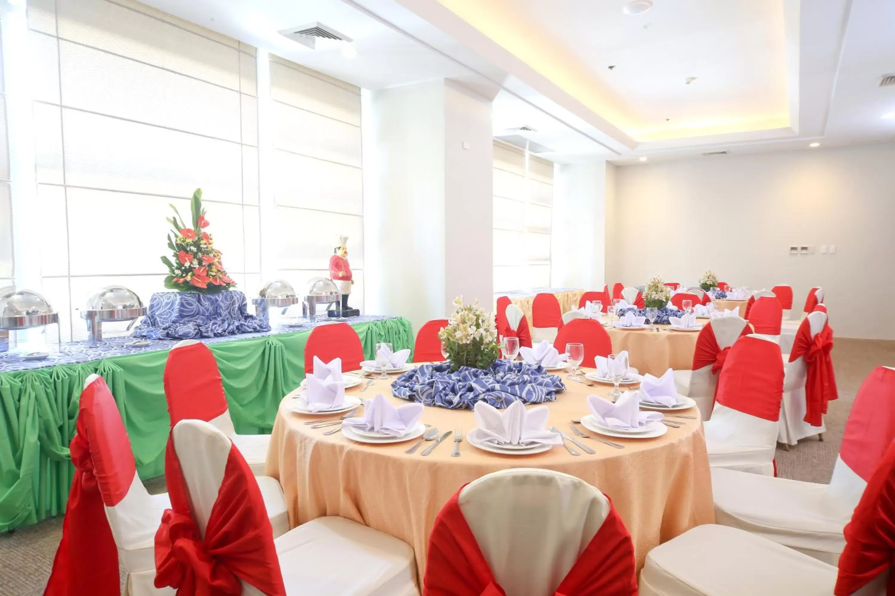 Banquet/Function facilities in Infinity Tower Suites