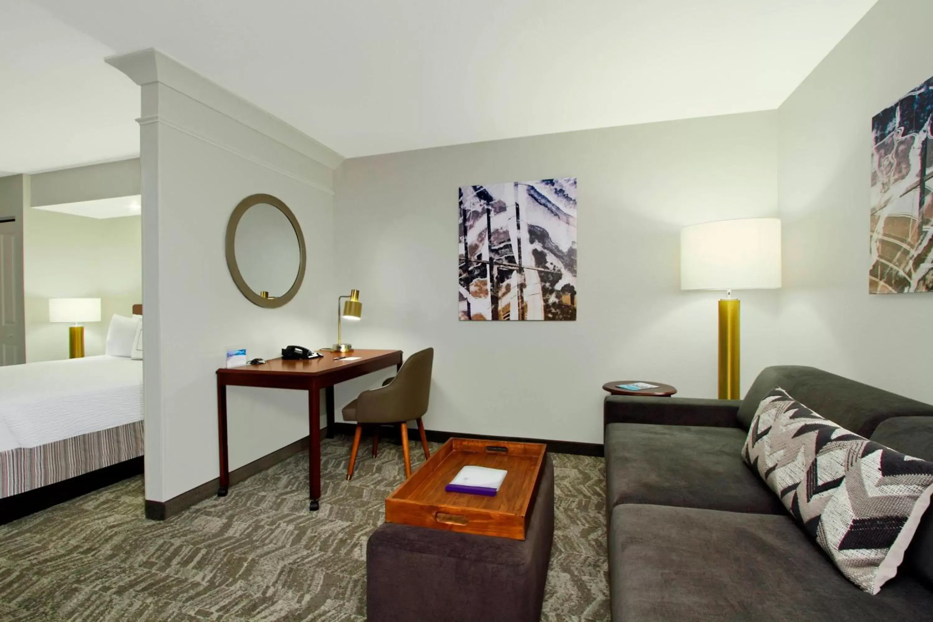 Living room, Seating Area in SpringHill Suites Phoenix Glendale Sports & Entertainment District