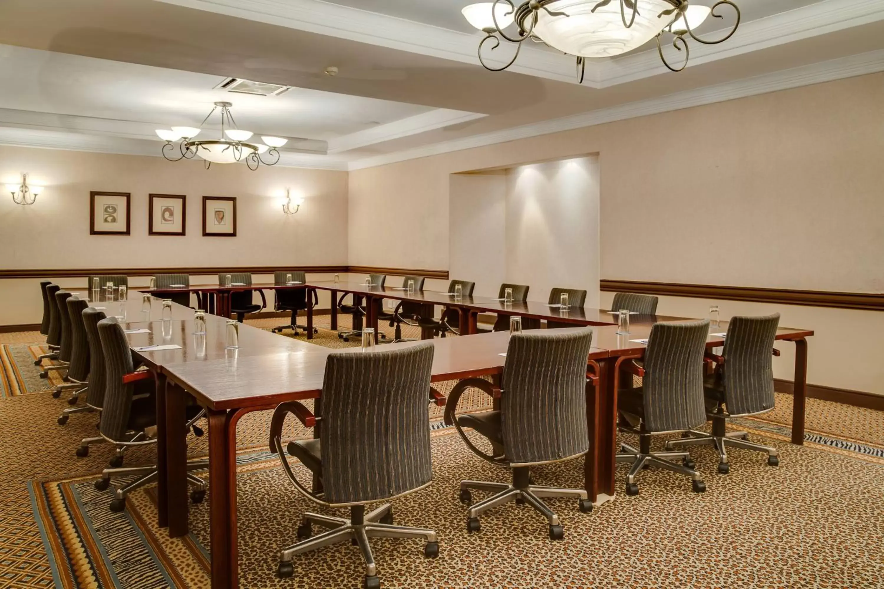 Meeting/conference room in Protea Hotel by Marriott Blantyre Ryalls