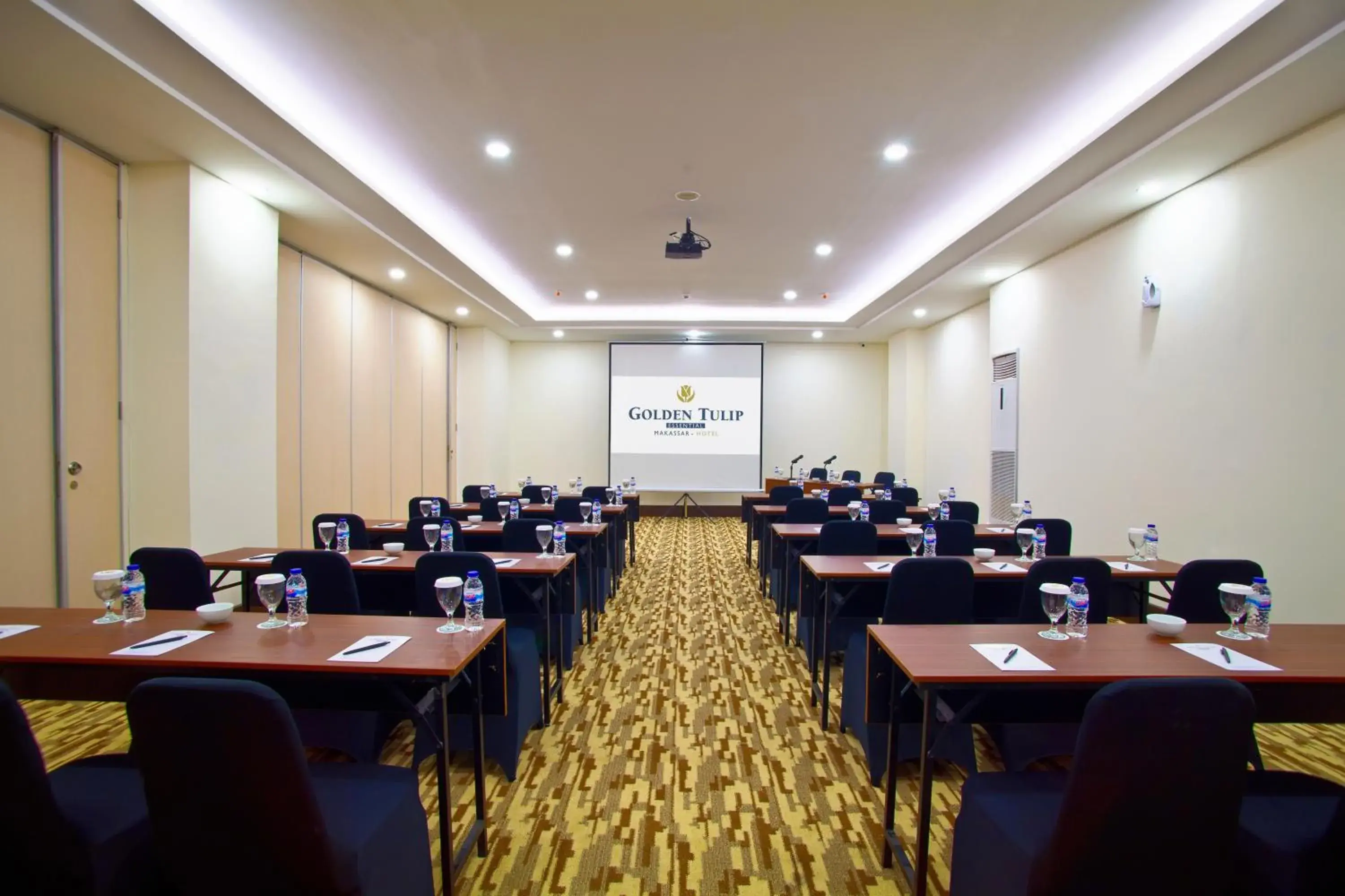 Meeting/conference room in Golden Tulip Essential Makassar