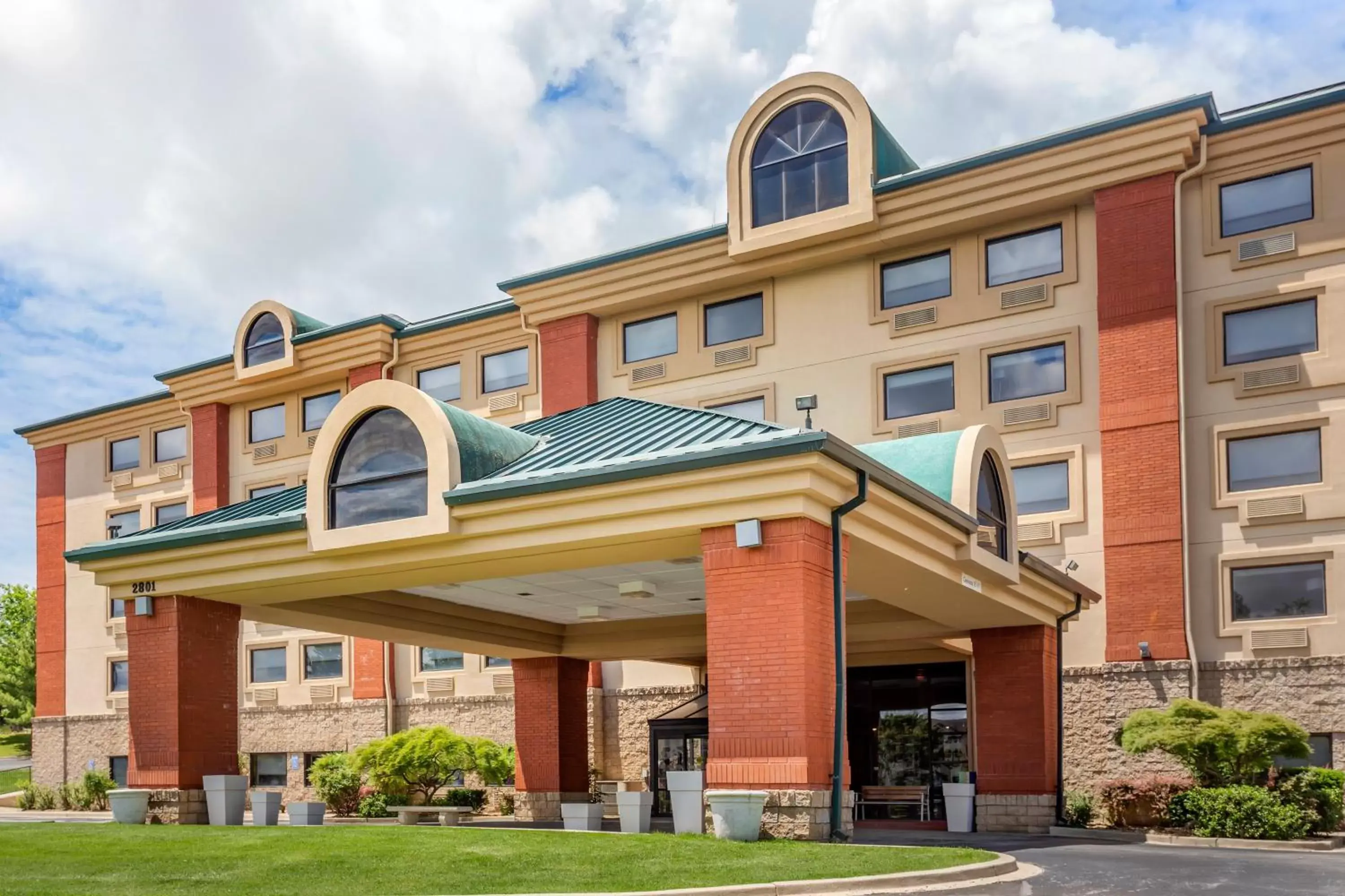Property Building in Holiday Inn Express Branson- Green Mountain Drive, an IHG Hotel