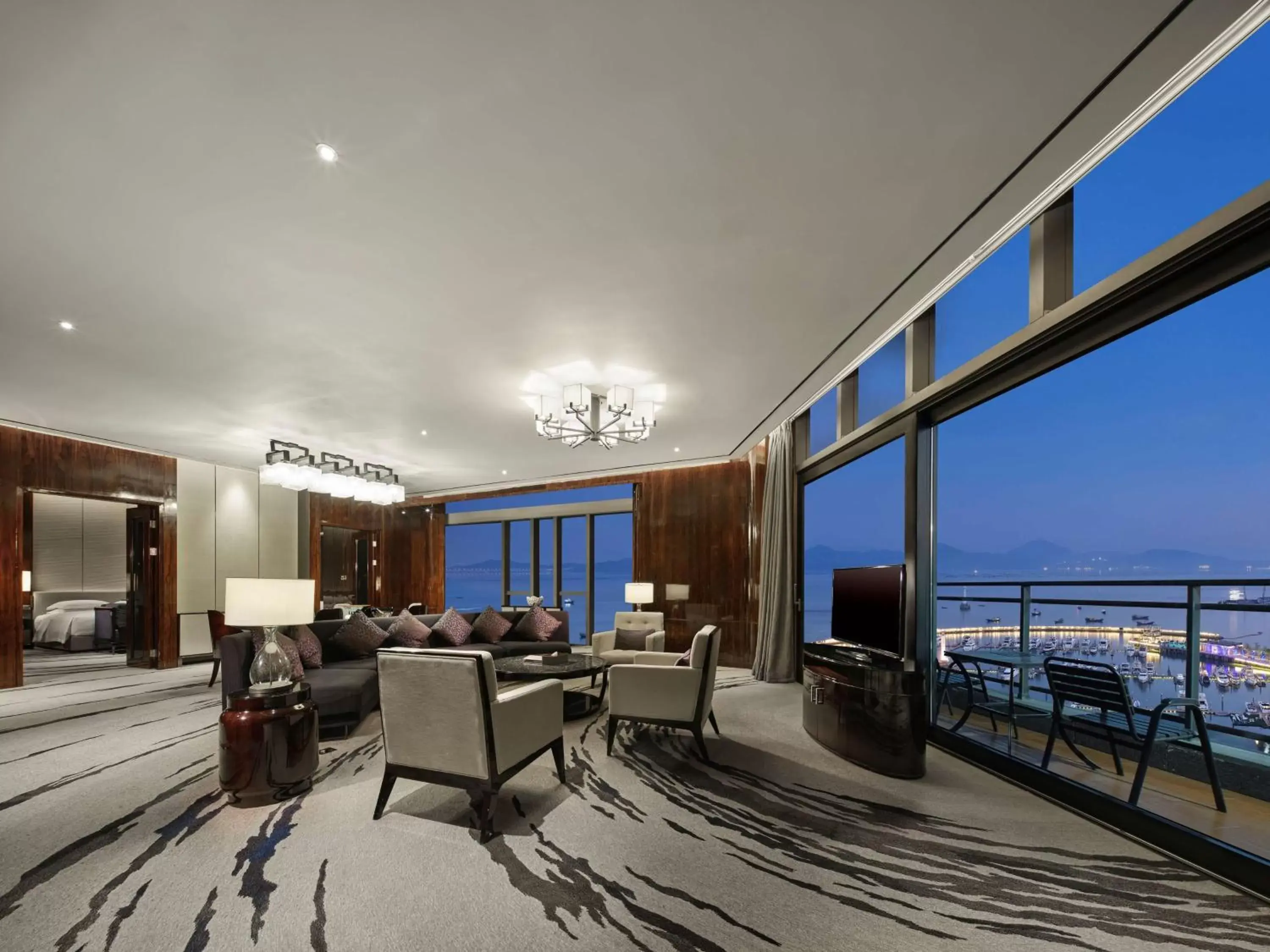 Living room in Hilton Shenzhen Shekou Nanhai