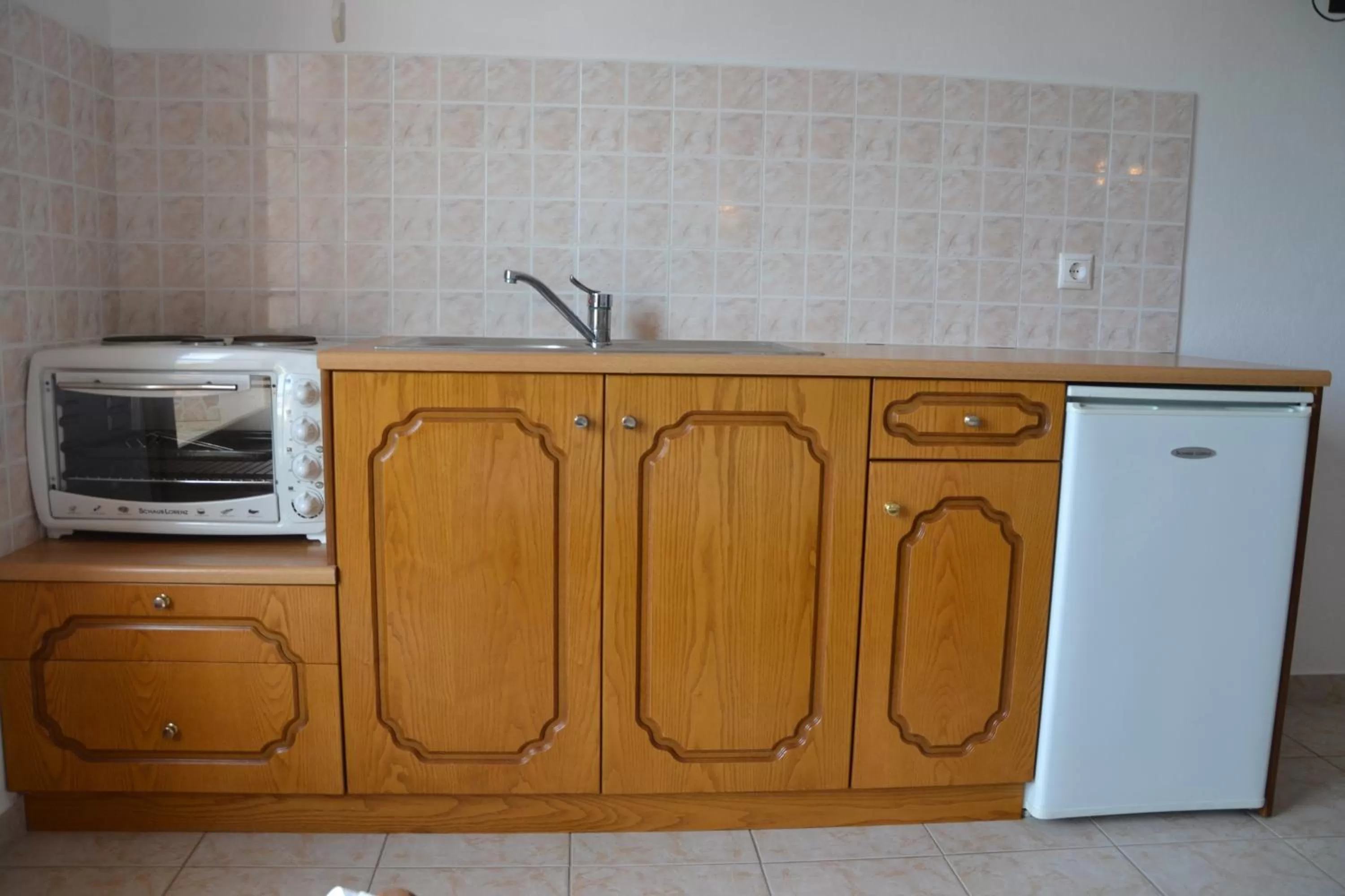 Kitchen or kitchenette in skiathos studios HL