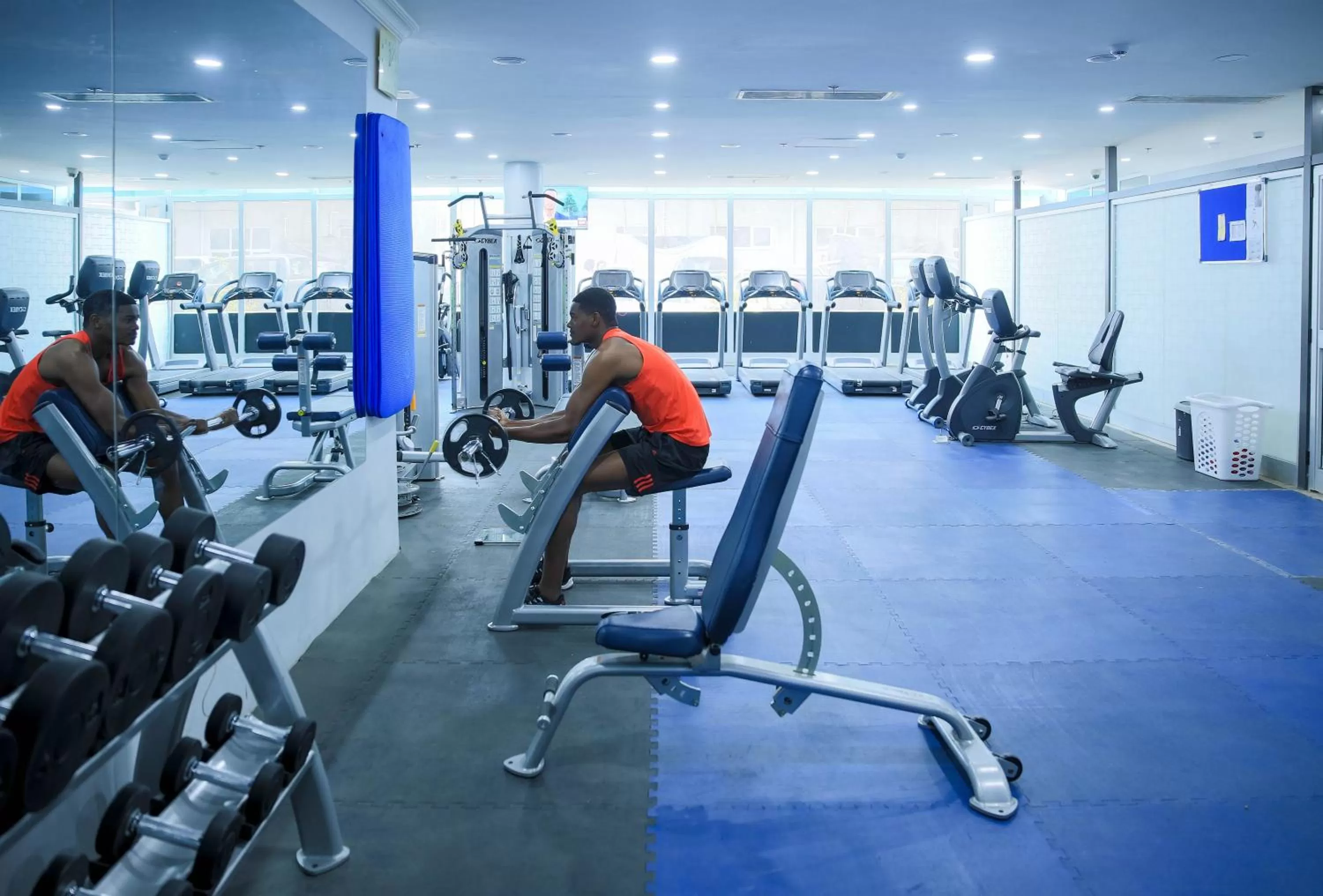 Fitness centre/facilities in Swiss Inn Nexus Hotel