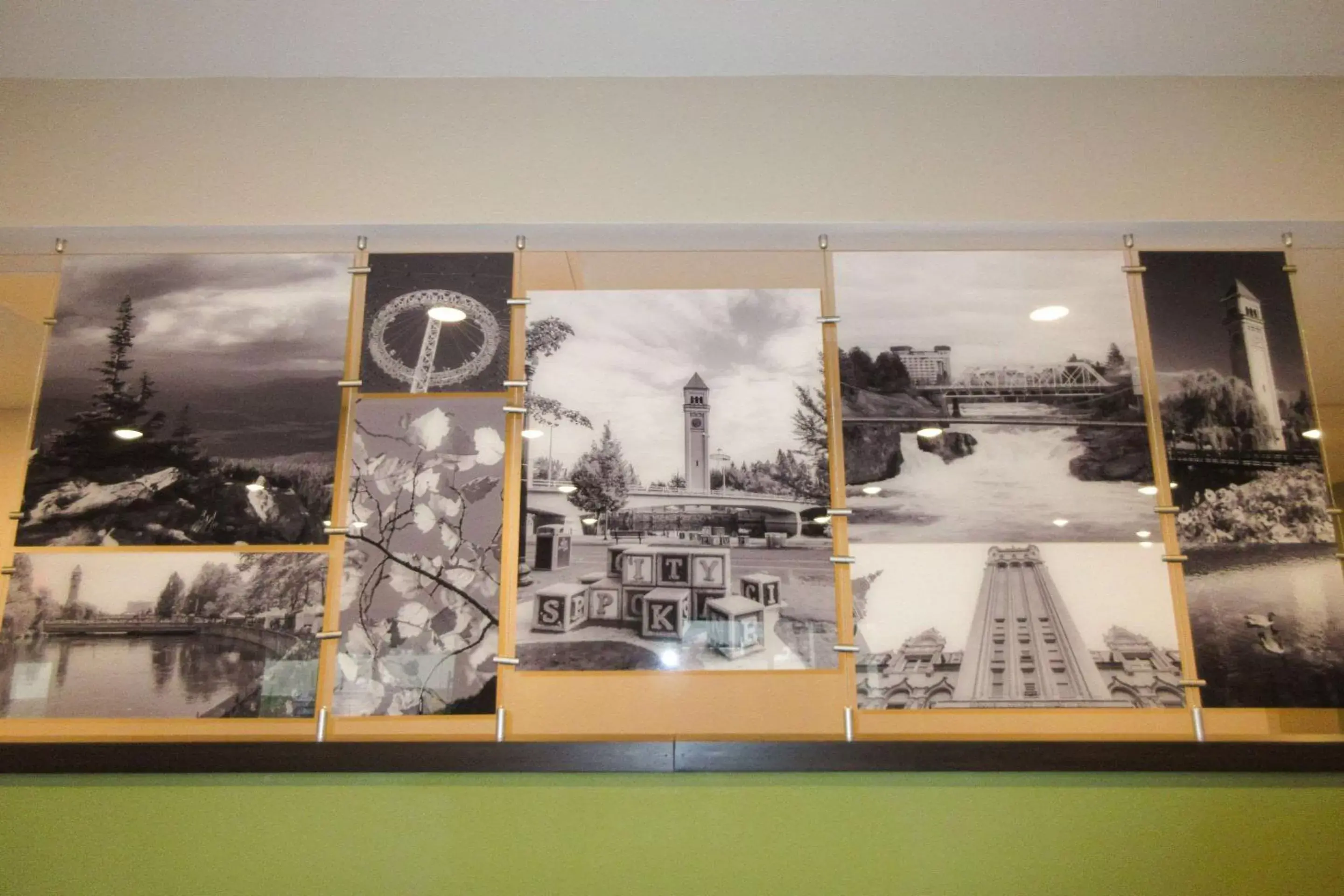 Lobby or reception in MainStay Suites Spokane Airport