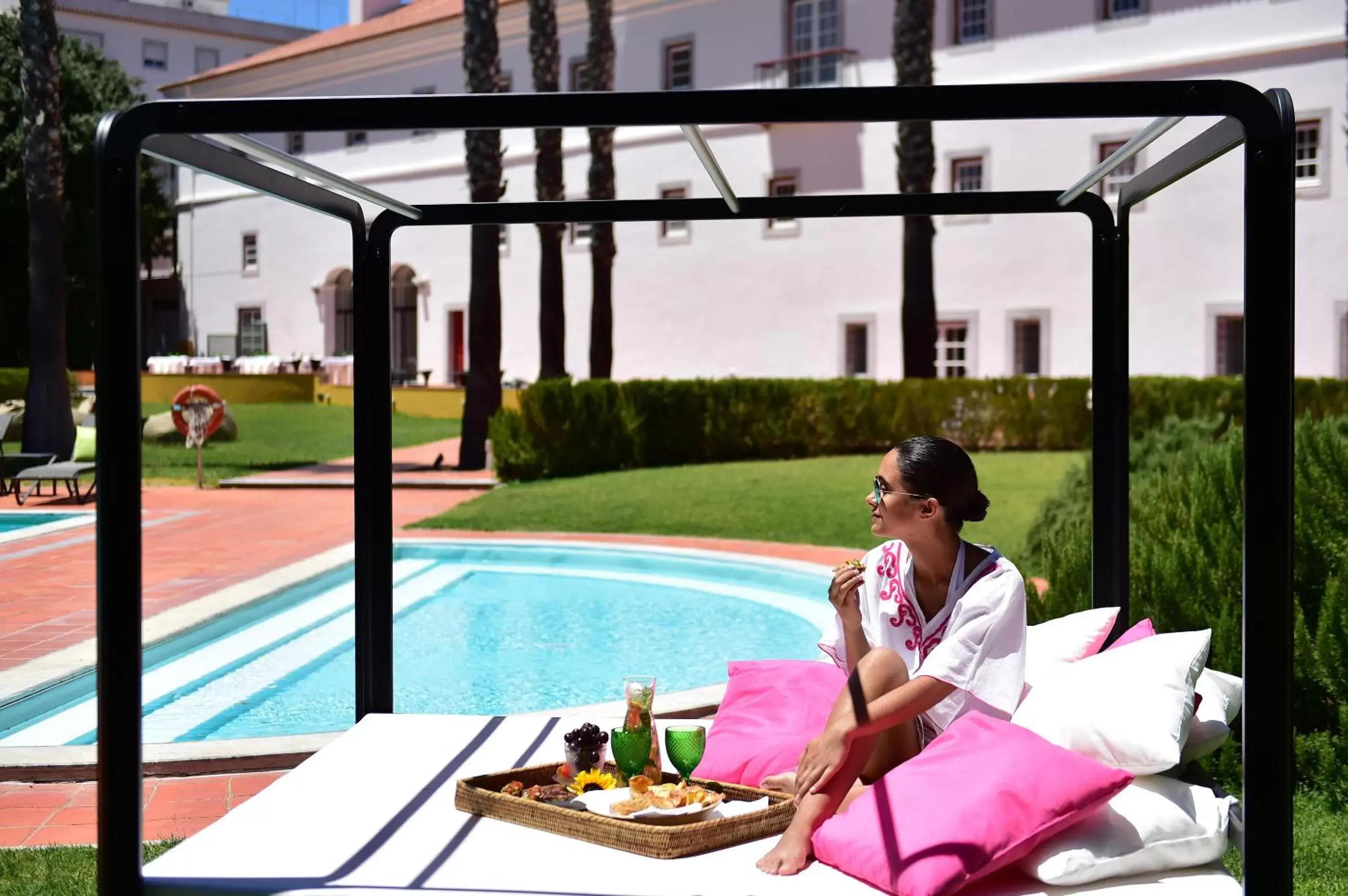 Swimming pool in Pousada Convento de Beja