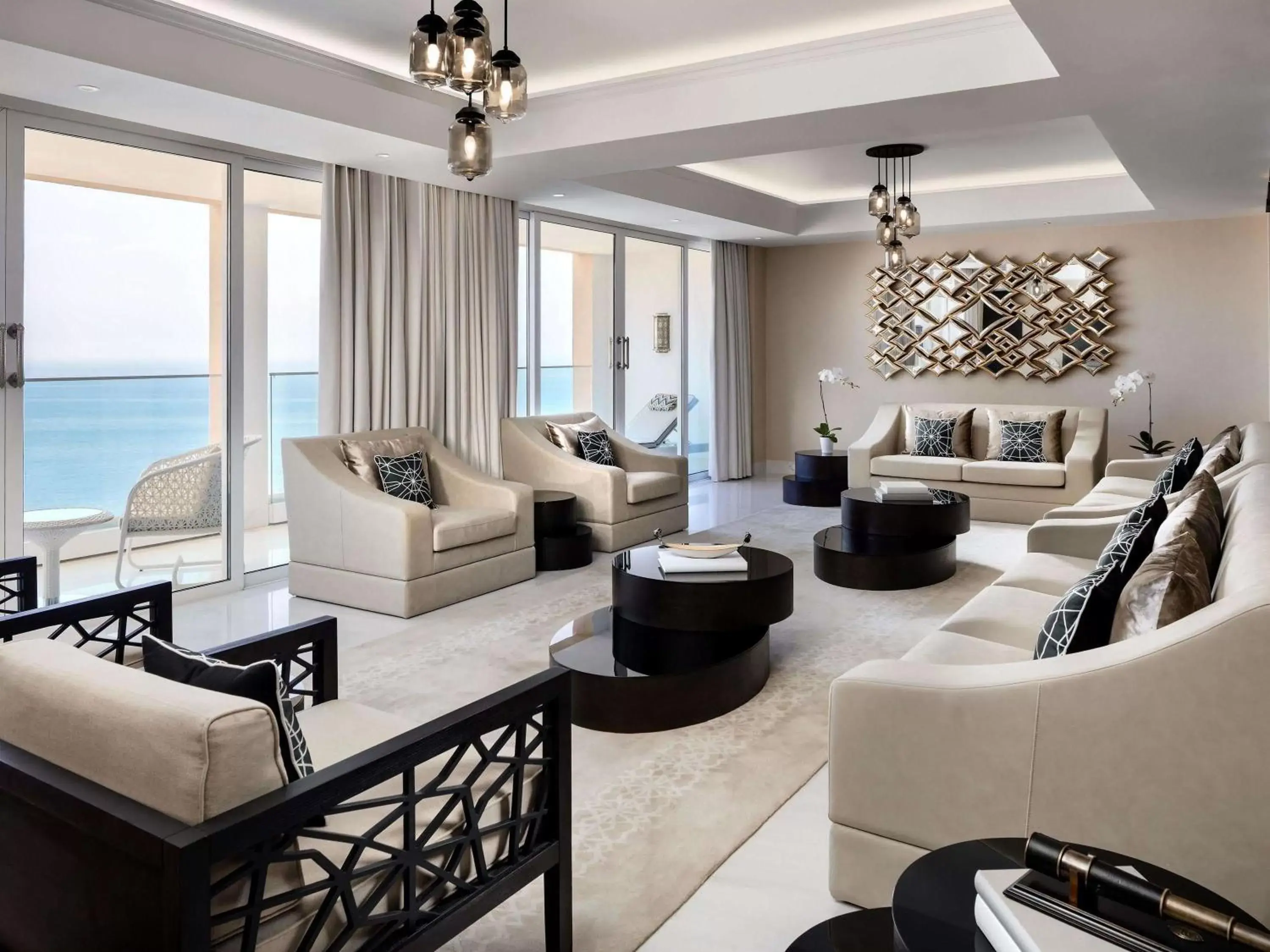 Bedroom, Seating Area in Fairmont Fujairah Beach Resort