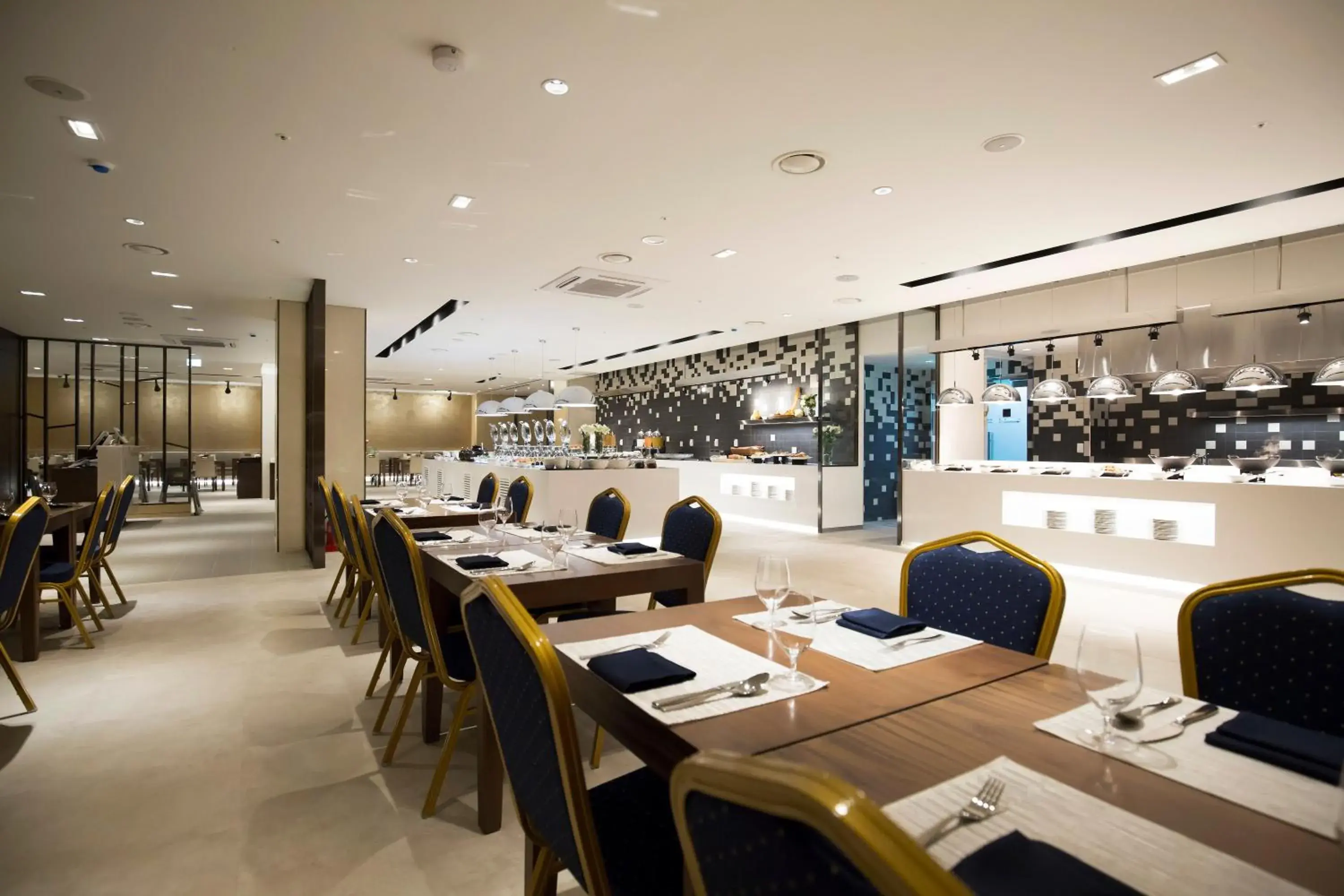 Restaurant/places to eat in Arirang Hill Hotel Dongdaemun Restaurant/places to eat in Arirang Hill Hotel Dongdaemun