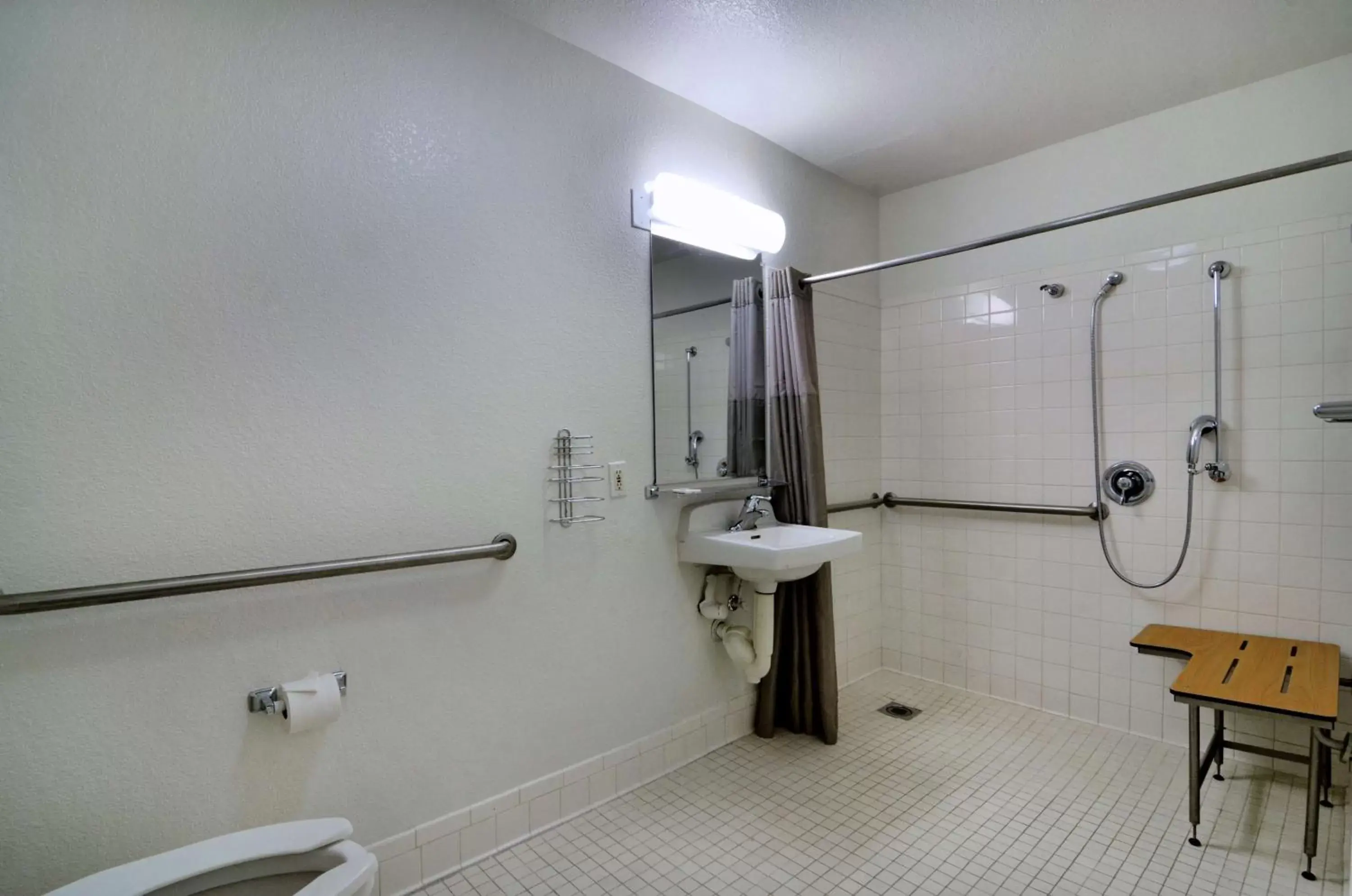 Bathroom in Motel 6-Palm Desert, CA - Palm Springs Area