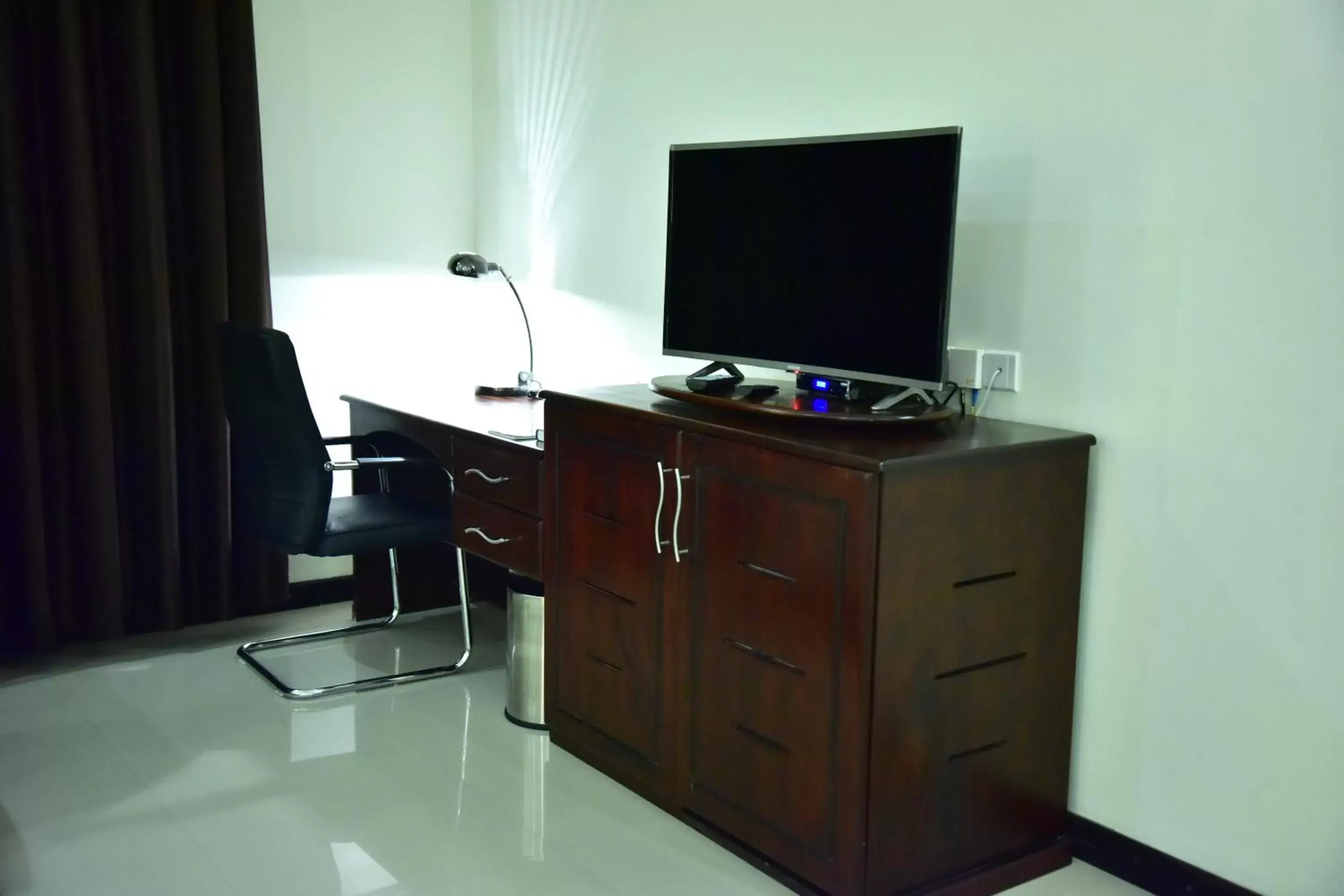 TV and multimedia, TV/Entertainment Center in Hotel Blue Sapphire