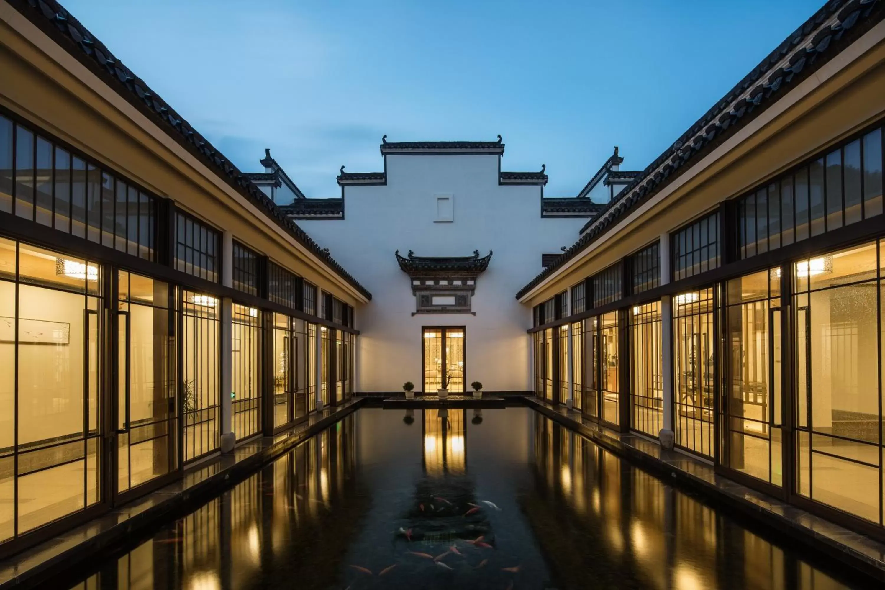 Property building in Banyan Tree Hotel Huangshan-The Ancient Charm of Huizhou, a Paradise