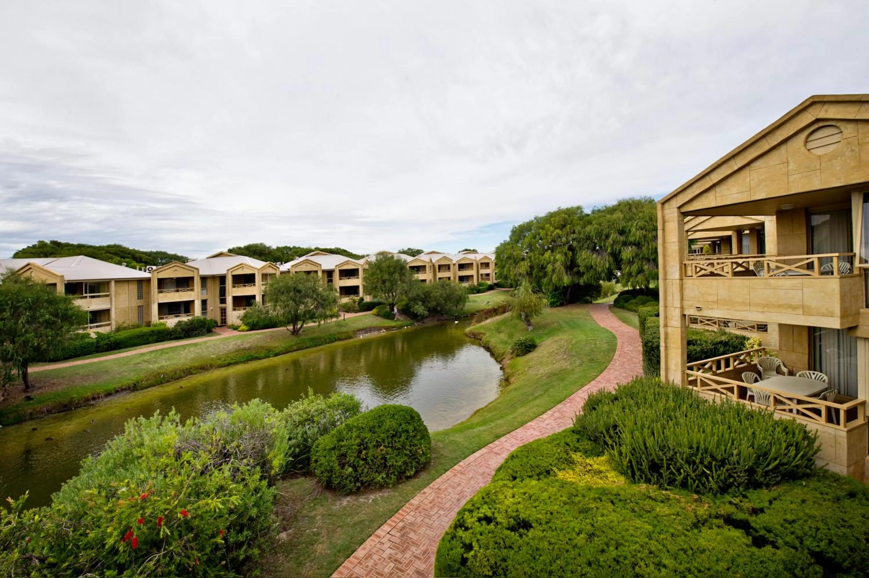 Facade/entrance in Abbey Beach Resort