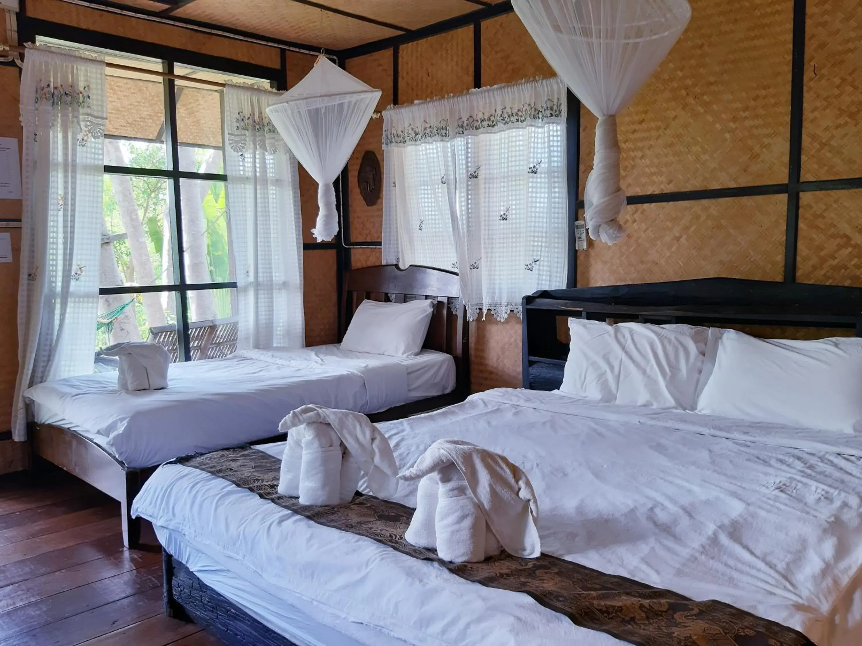 Standard Triple Room in Chang Pai Resort