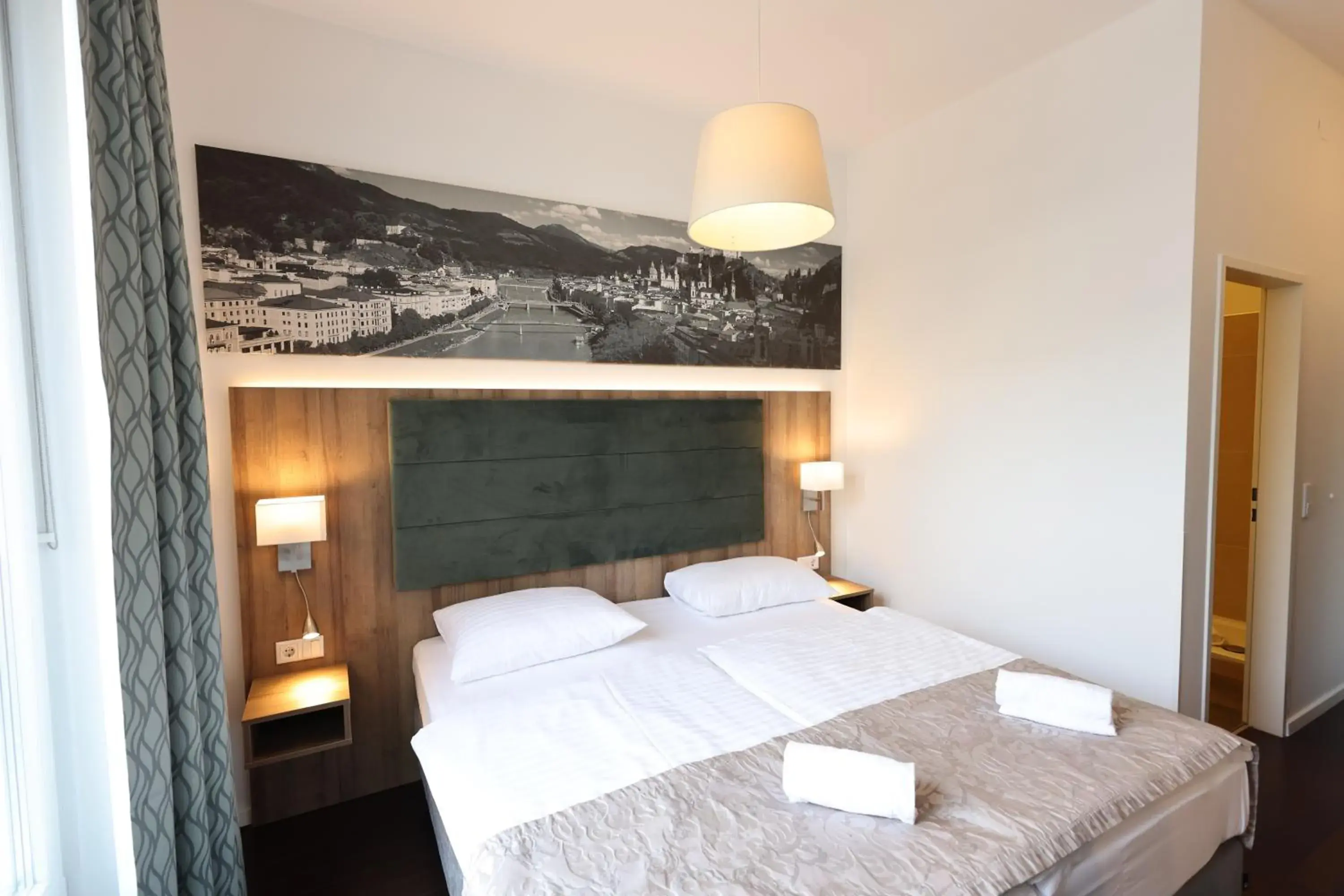 Double Room Plus with Garden View in Altstadt Hotel Hofwirt Salzburg
