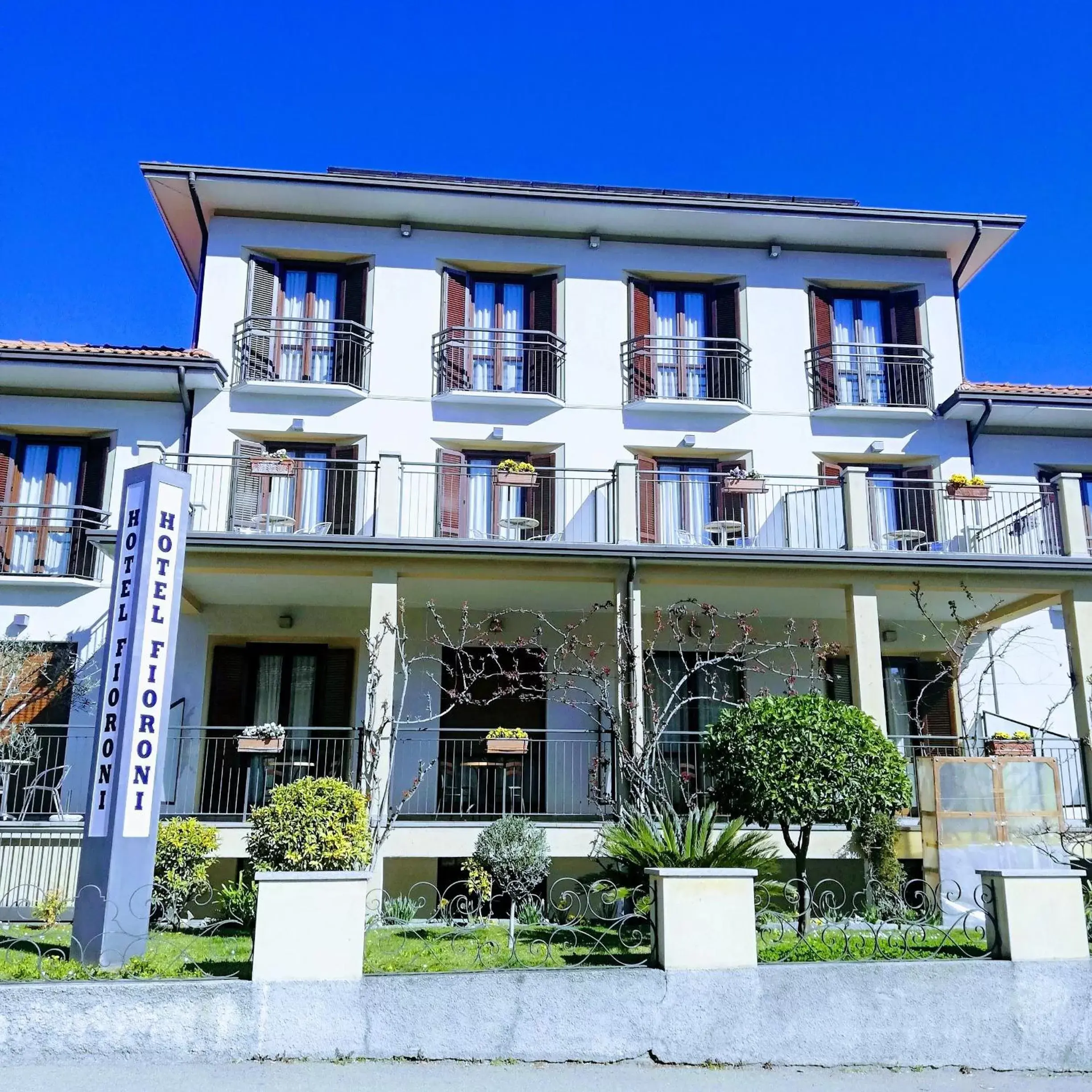 Facade/entrance, Property Building in Hotel Fioroni