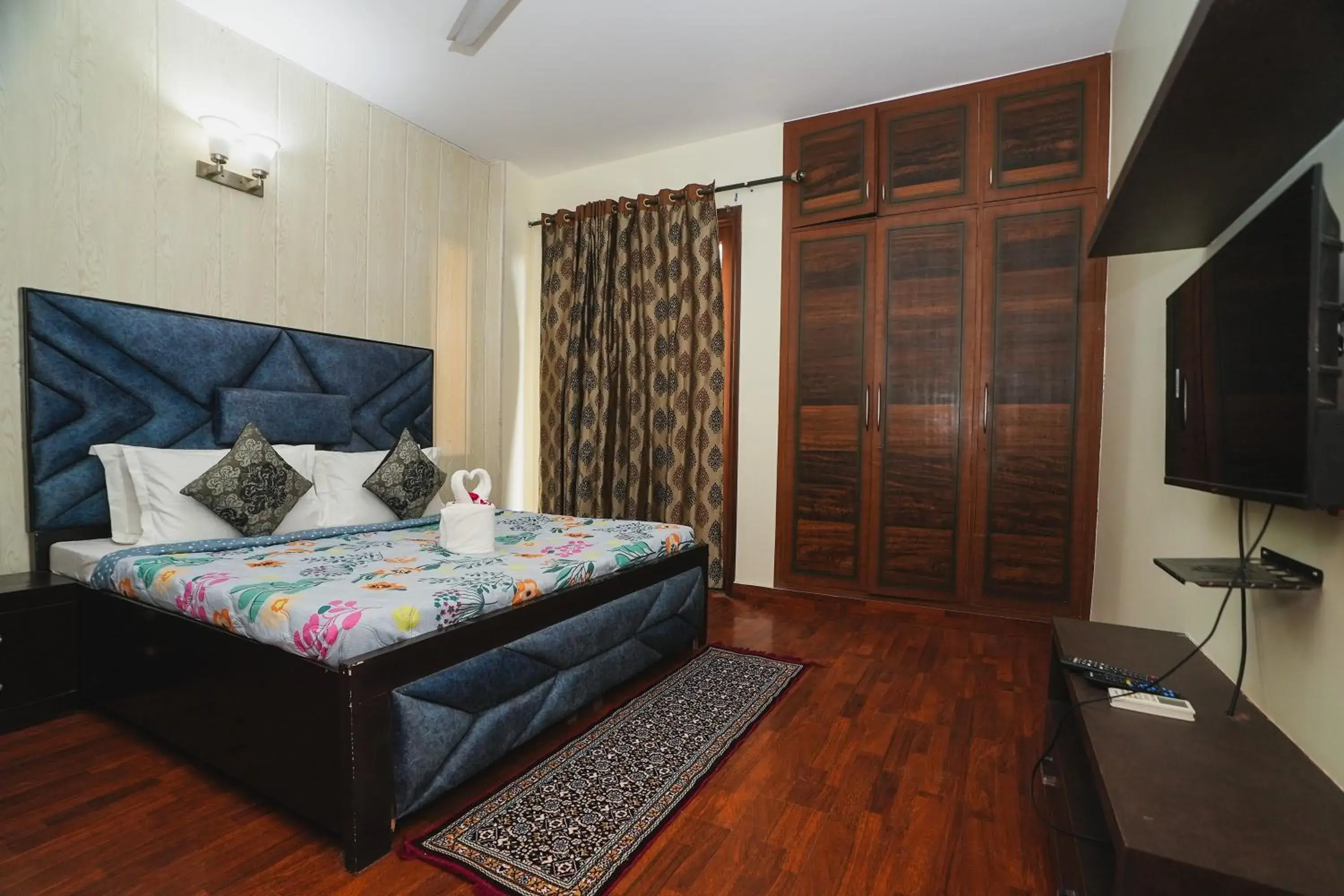 Bed in Mintstar Apartment and Suites, Chittaranjan Park