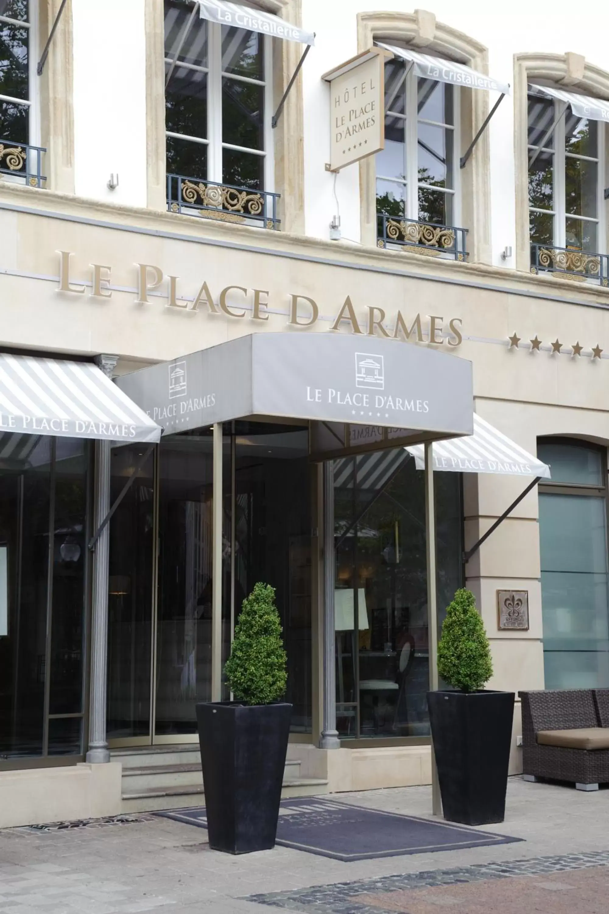 Facade/entrance in Hotel Le Place d'Armes