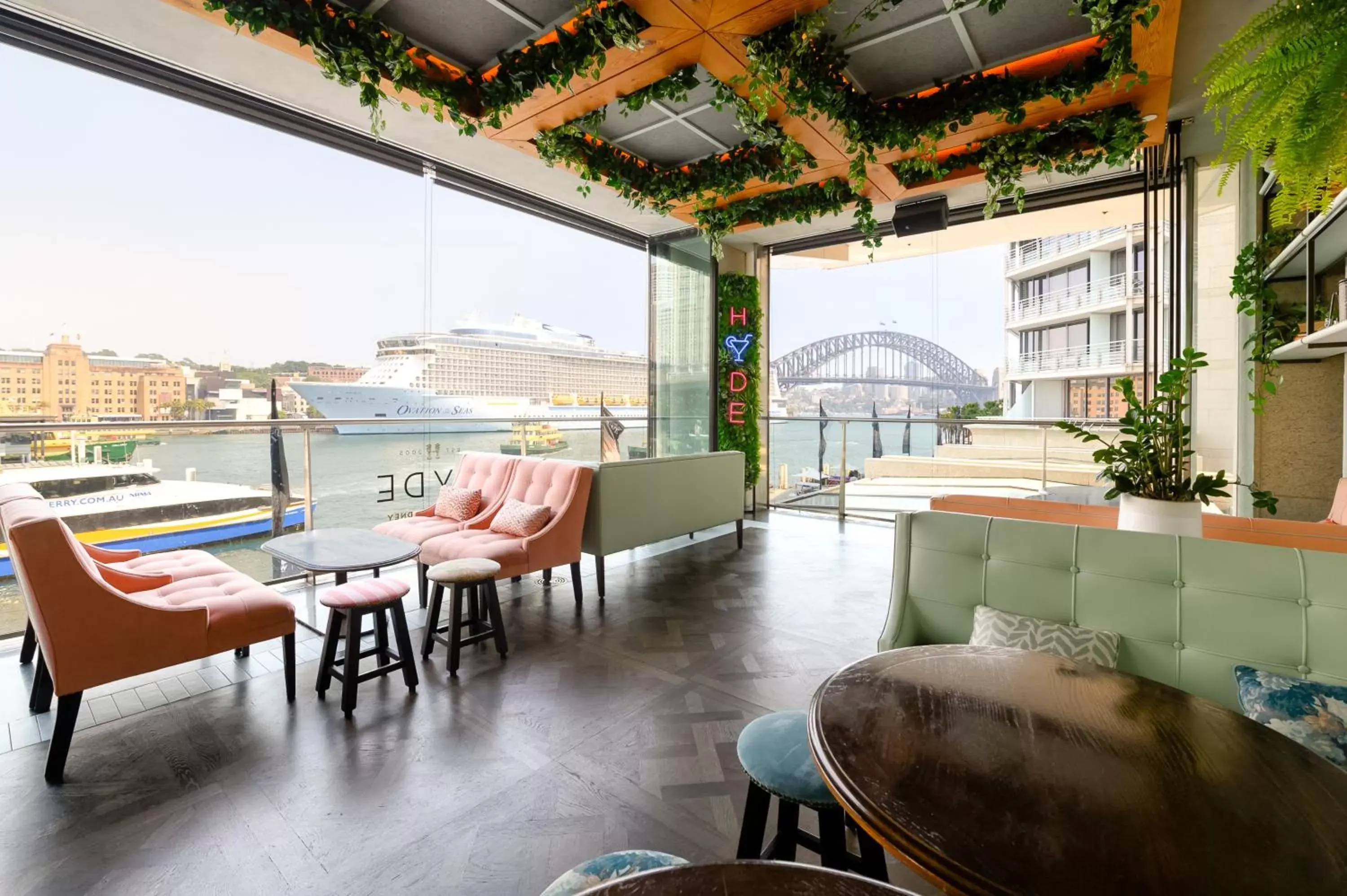 Restaurant/Places to Eat in Pullman Quay Grand Sydney Harbour