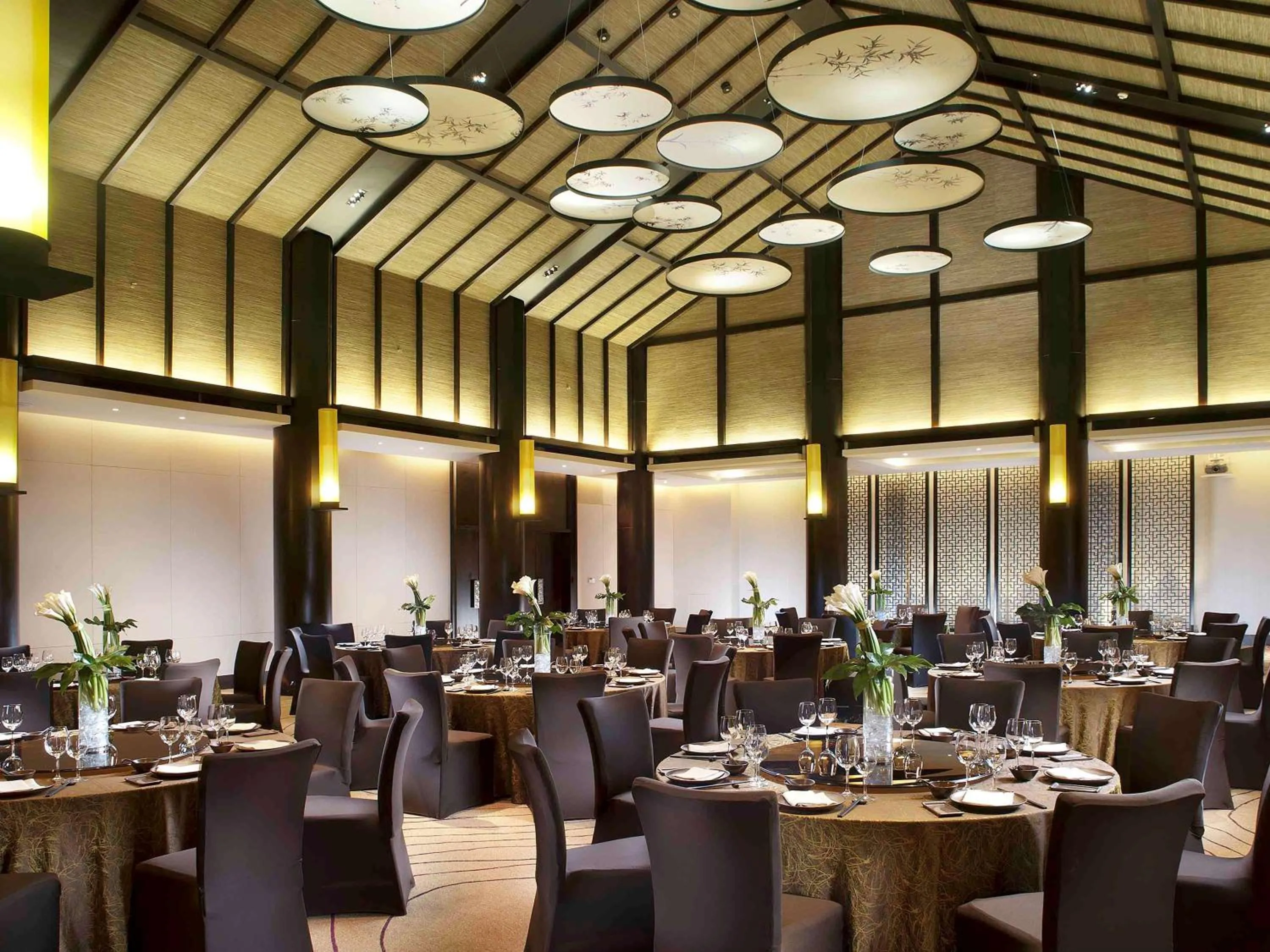 Restaurant/places to eat in Pullman Lijiang Resort & Spa