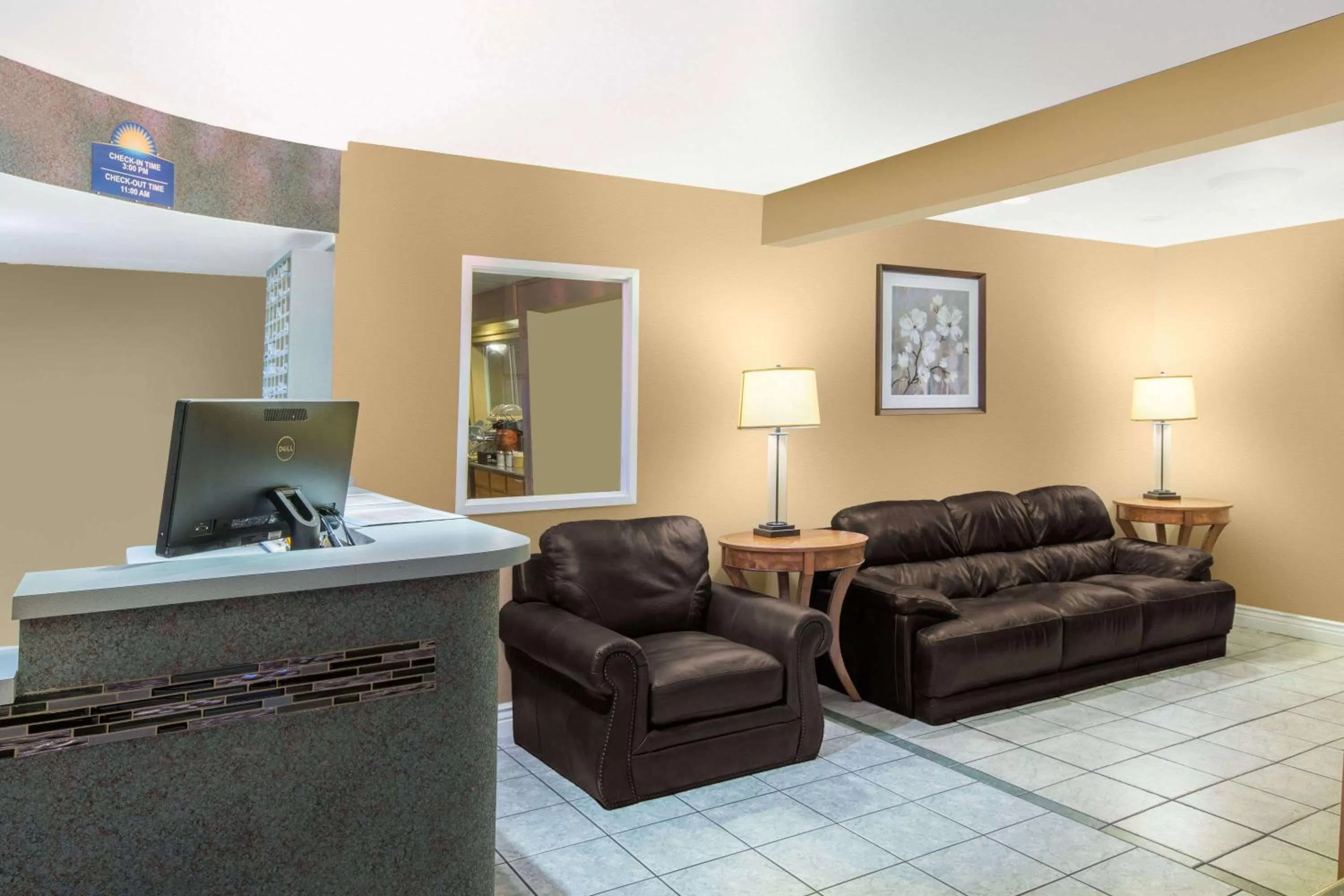 Lobby or reception in Days Inn by Wyndham Redwood City