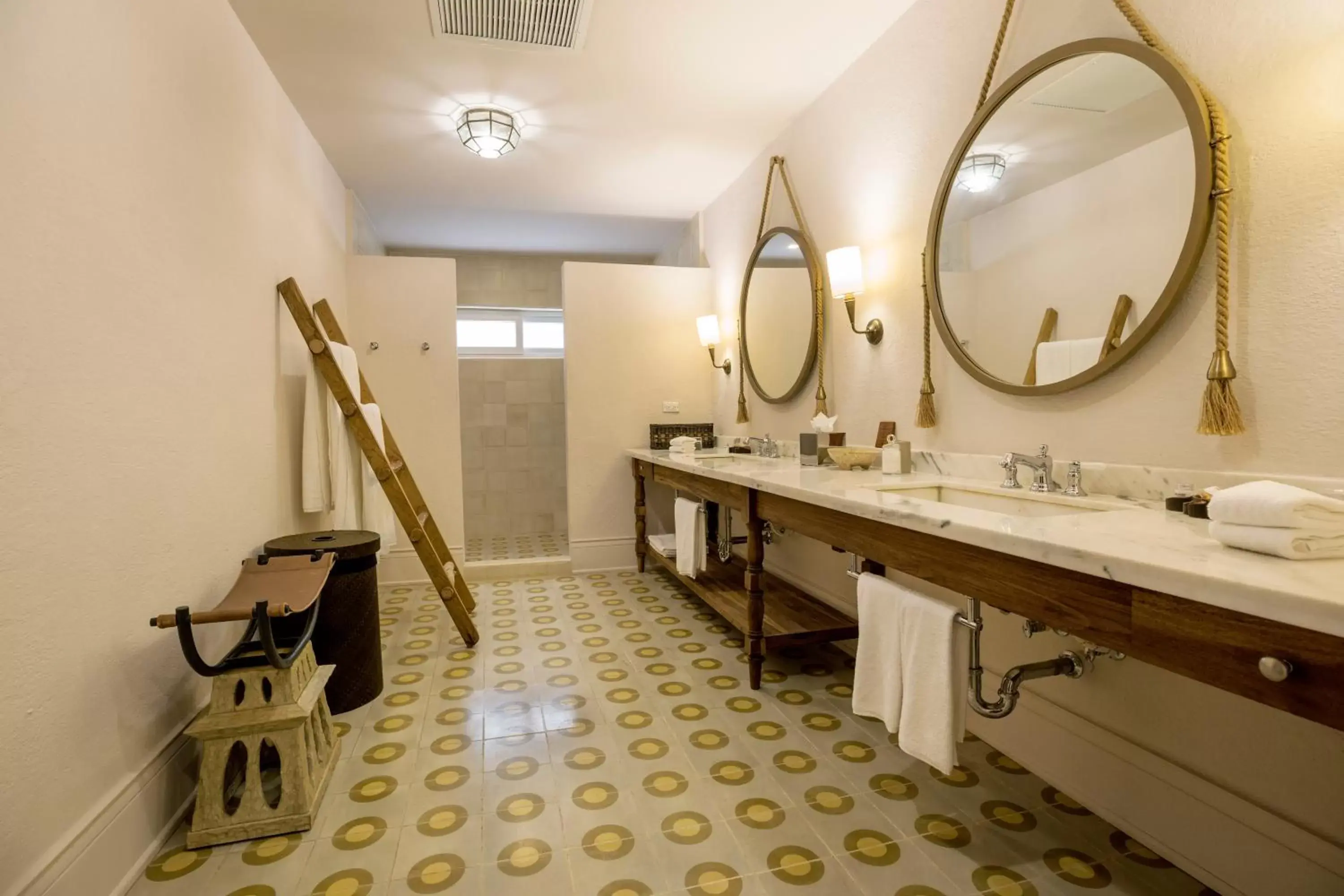 Bathroom in Itz'ana Resort & Residences