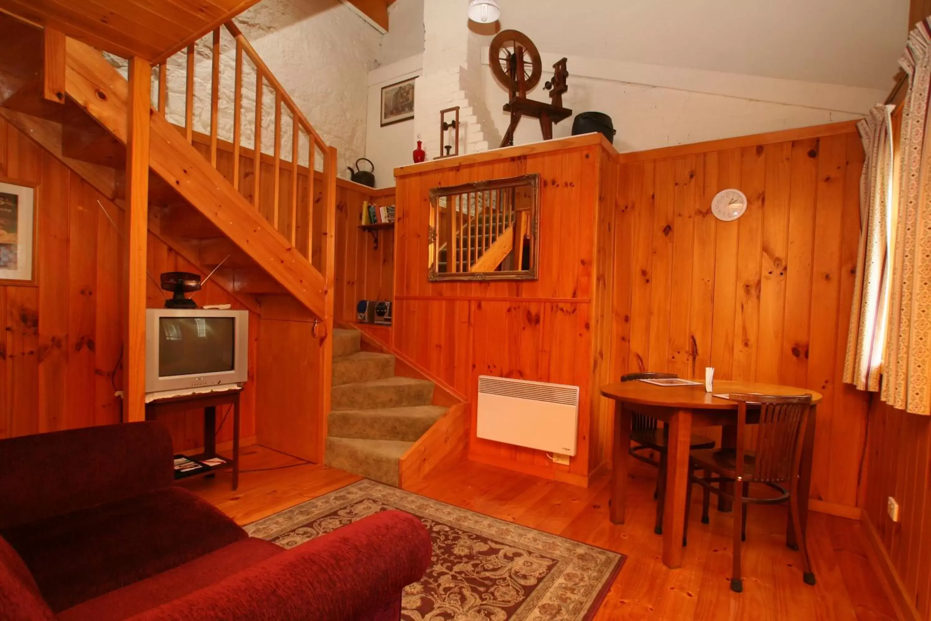 Living room, Seating Area in The Lodge on Elizabeth Boutique Hotel