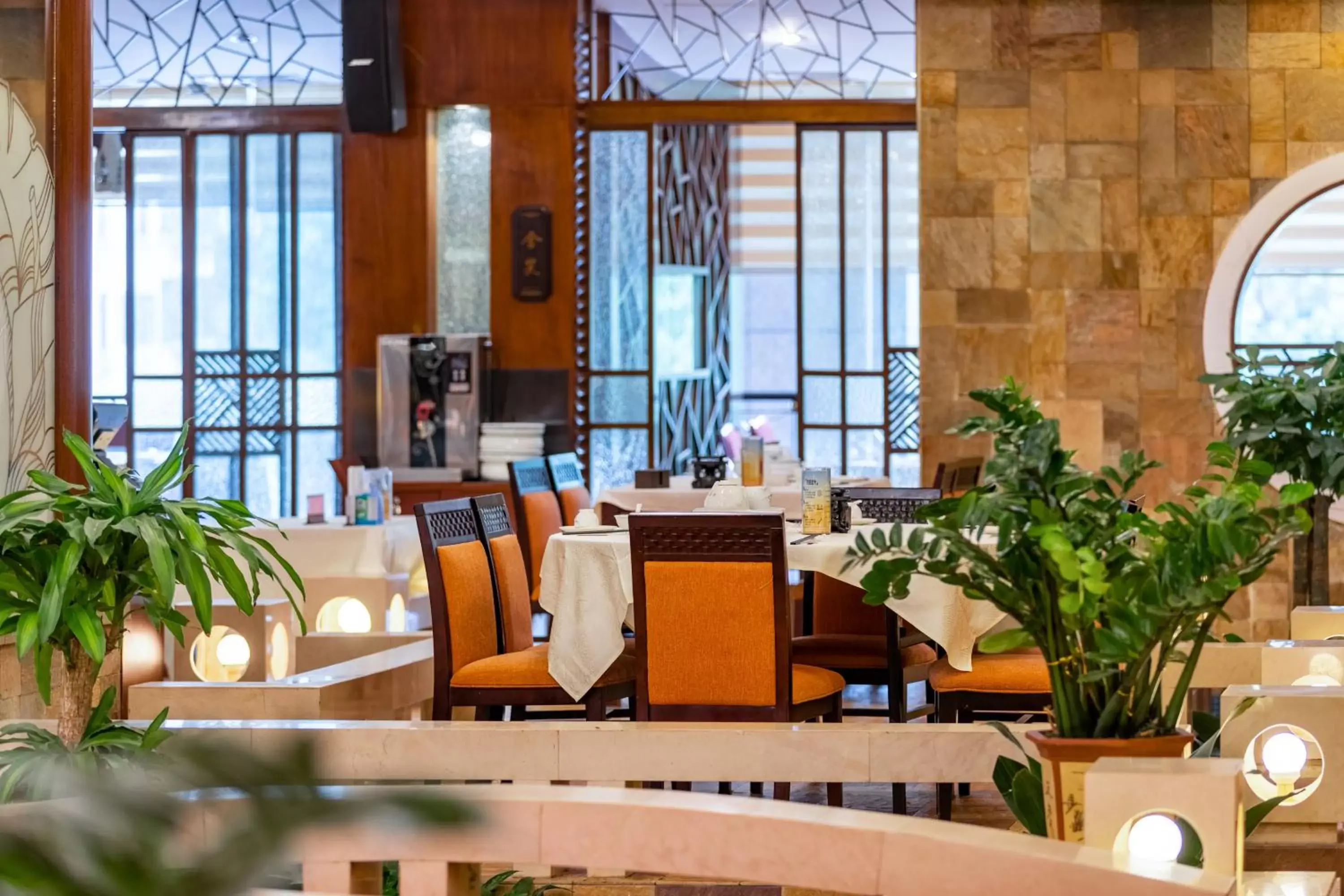 Restaurant/places to eat in Crowne Plaza Foshan by IHG - Canton Fair free shuttle bus Restaurant/places to eat in Crowne Plaza Foshan by IHG - Canton Fair free shuttle bus