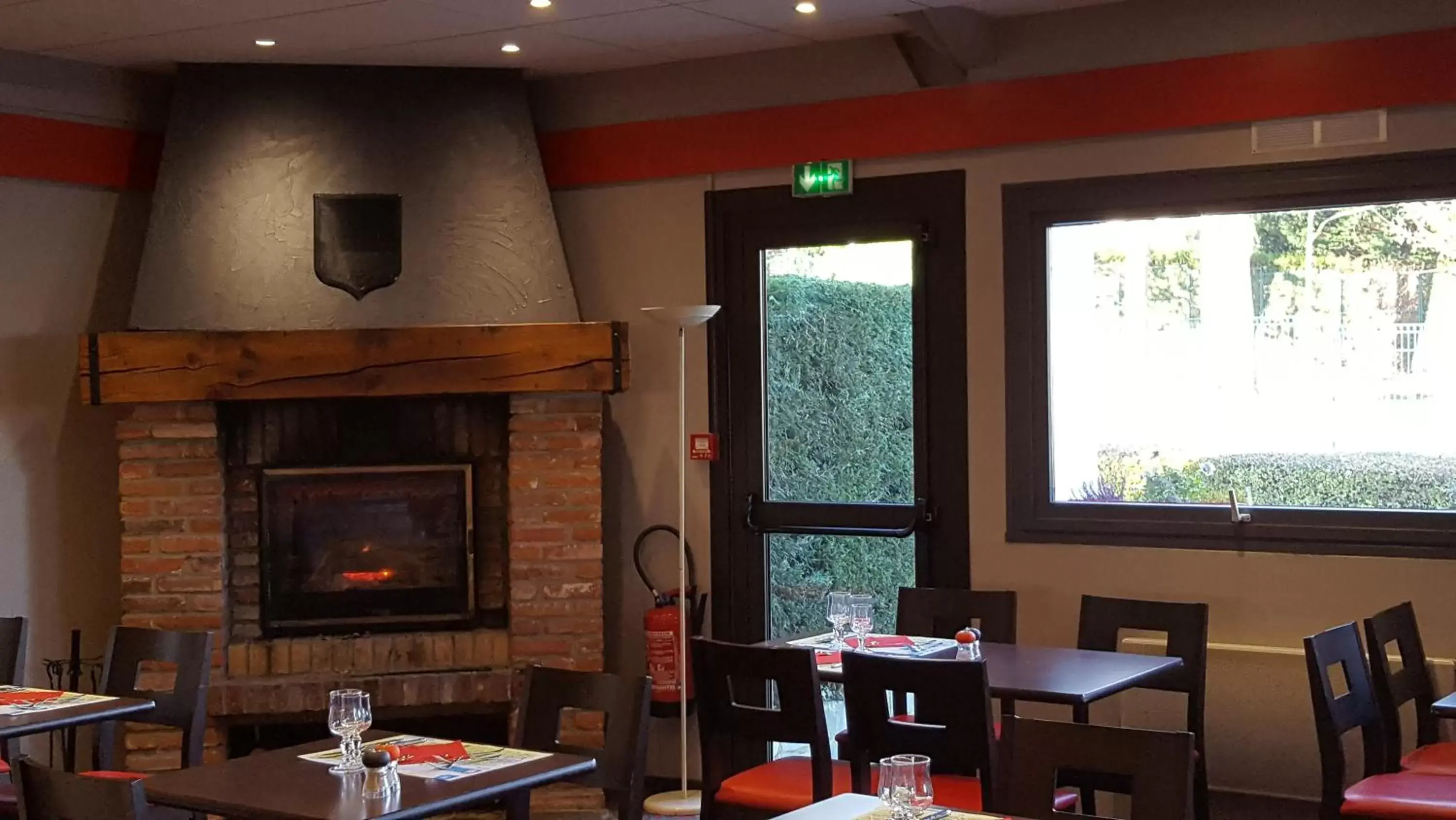 Restaurant/places to eat in ibis Dieppe Le Val Druel Restaurant/places to eat in ibis Dieppe Le Val Druel