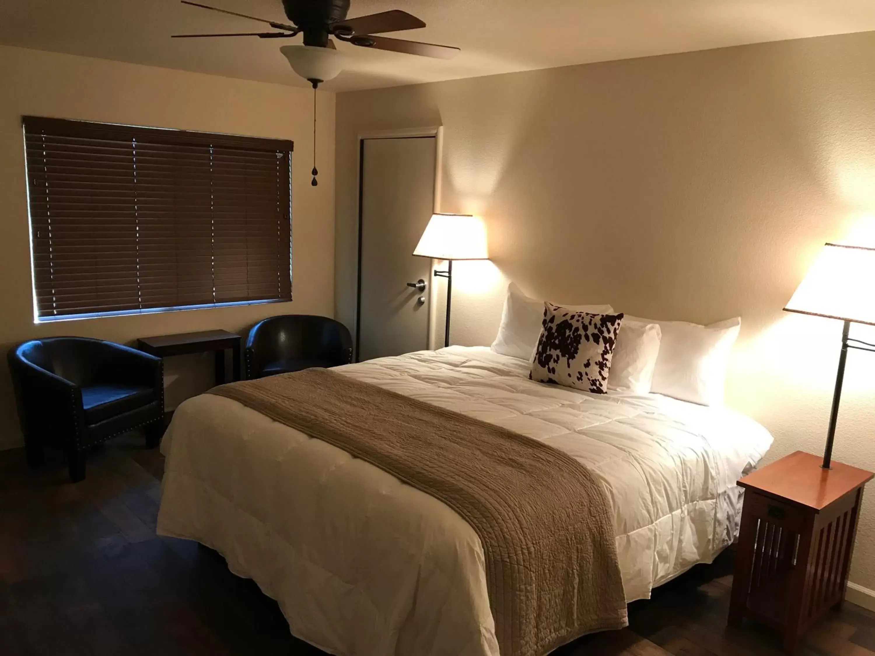 Standard King Room in Village at Childs Meadow Standard King Room in Village at Childs Meadow