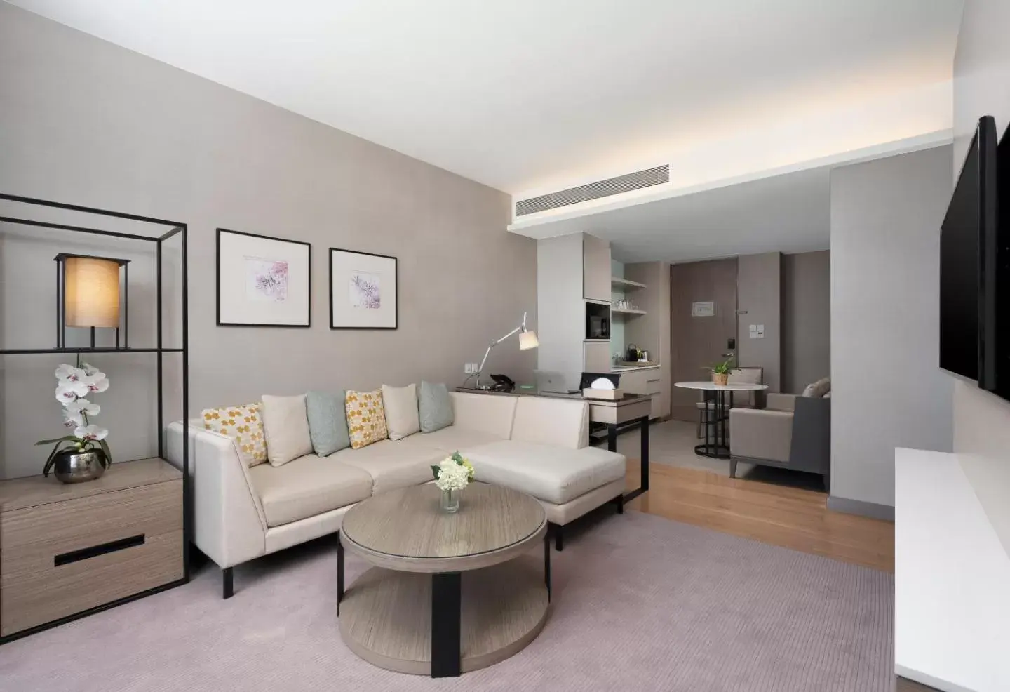 1 King Bed 1 Bedroom Suite in Holiday Inn & Suites Rayong City Centre, an IHG Hotel 1 King Bed 1 Bedroom Suite in Holiday Inn & Suites Rayong City Centre, an IHG Hotel