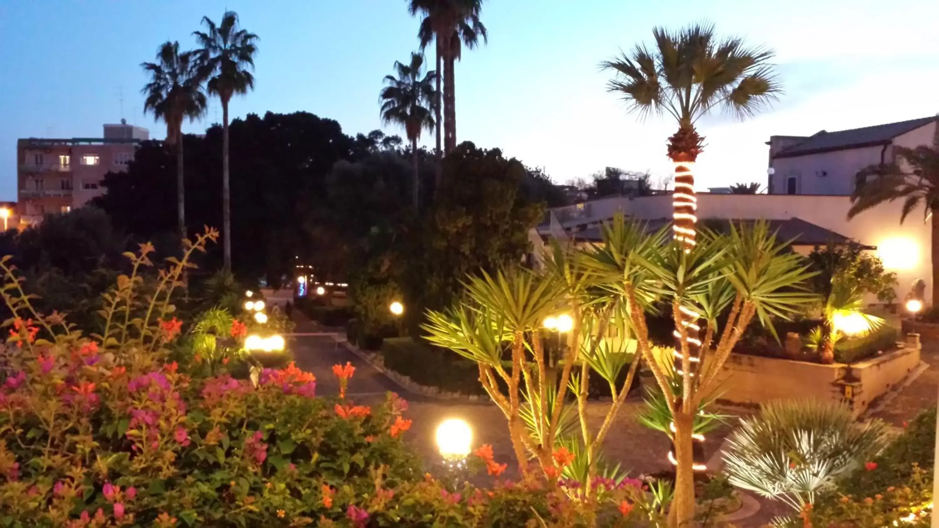 Garden in Grand Hotel Villa Politi