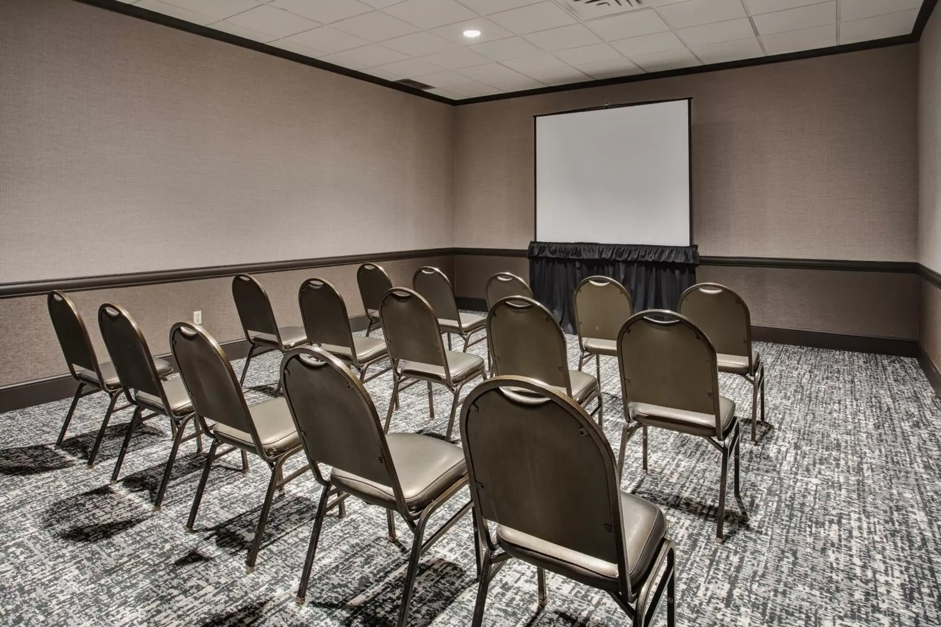 Meeting/conference room in DoubleTree by Hilton Lansing