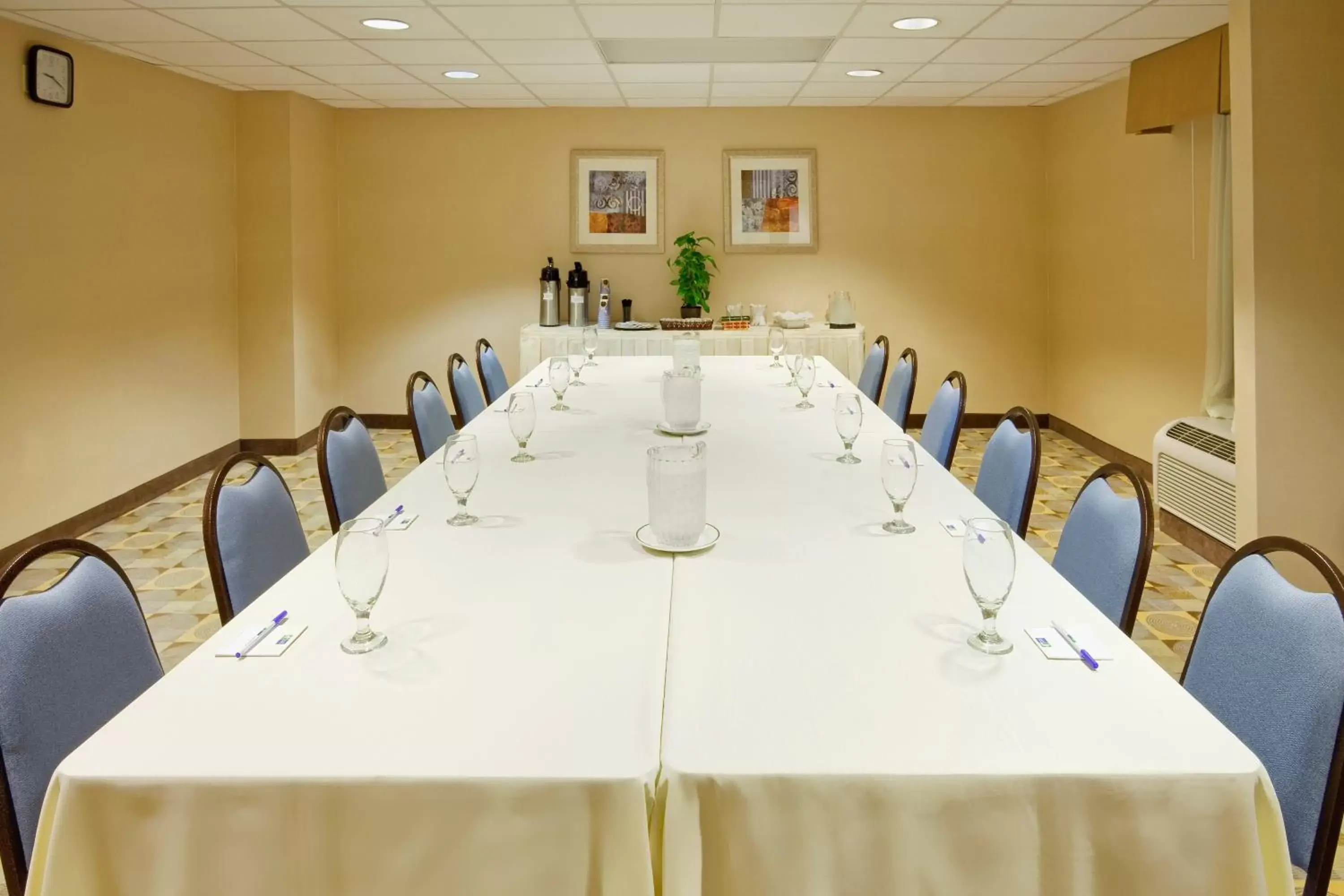 Meeting/conference room in Holiday Inn Express Wilkes Barre East, an IHG Hotel