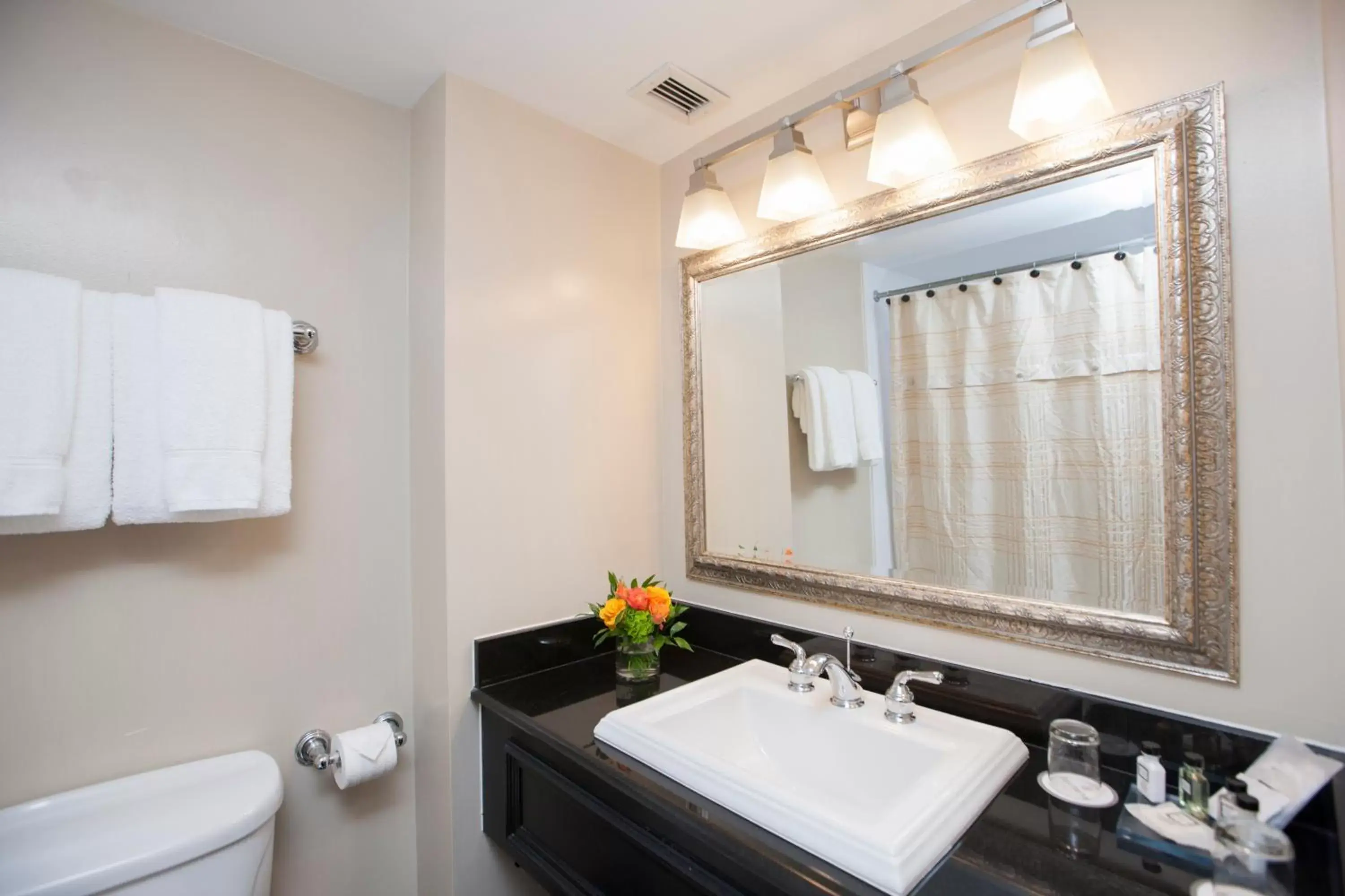 Bathroom in Old Stone Inn Boutique Hotel