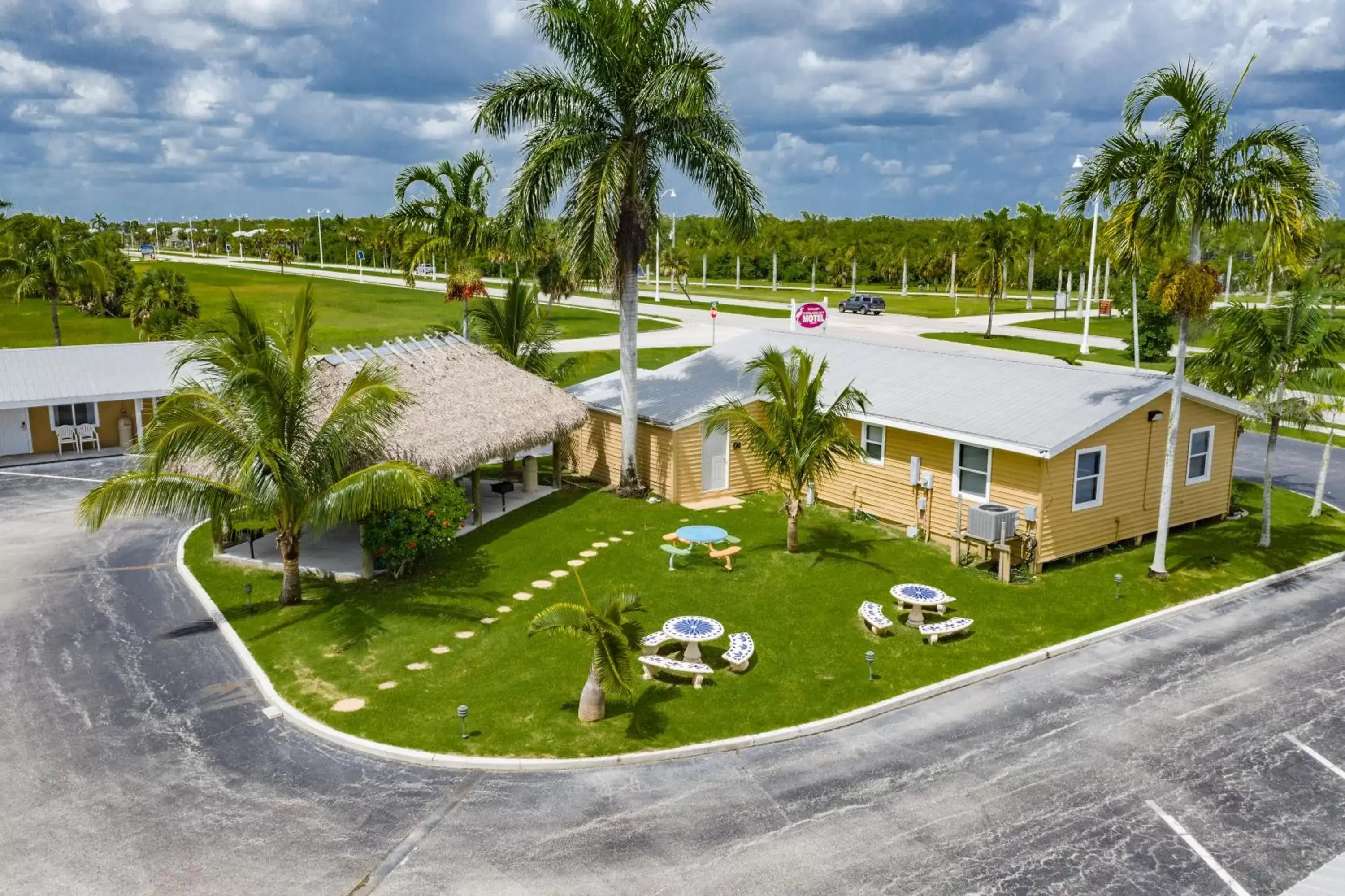 Bird's eye view in Everglades City Motel - Everglades Adventures Inn