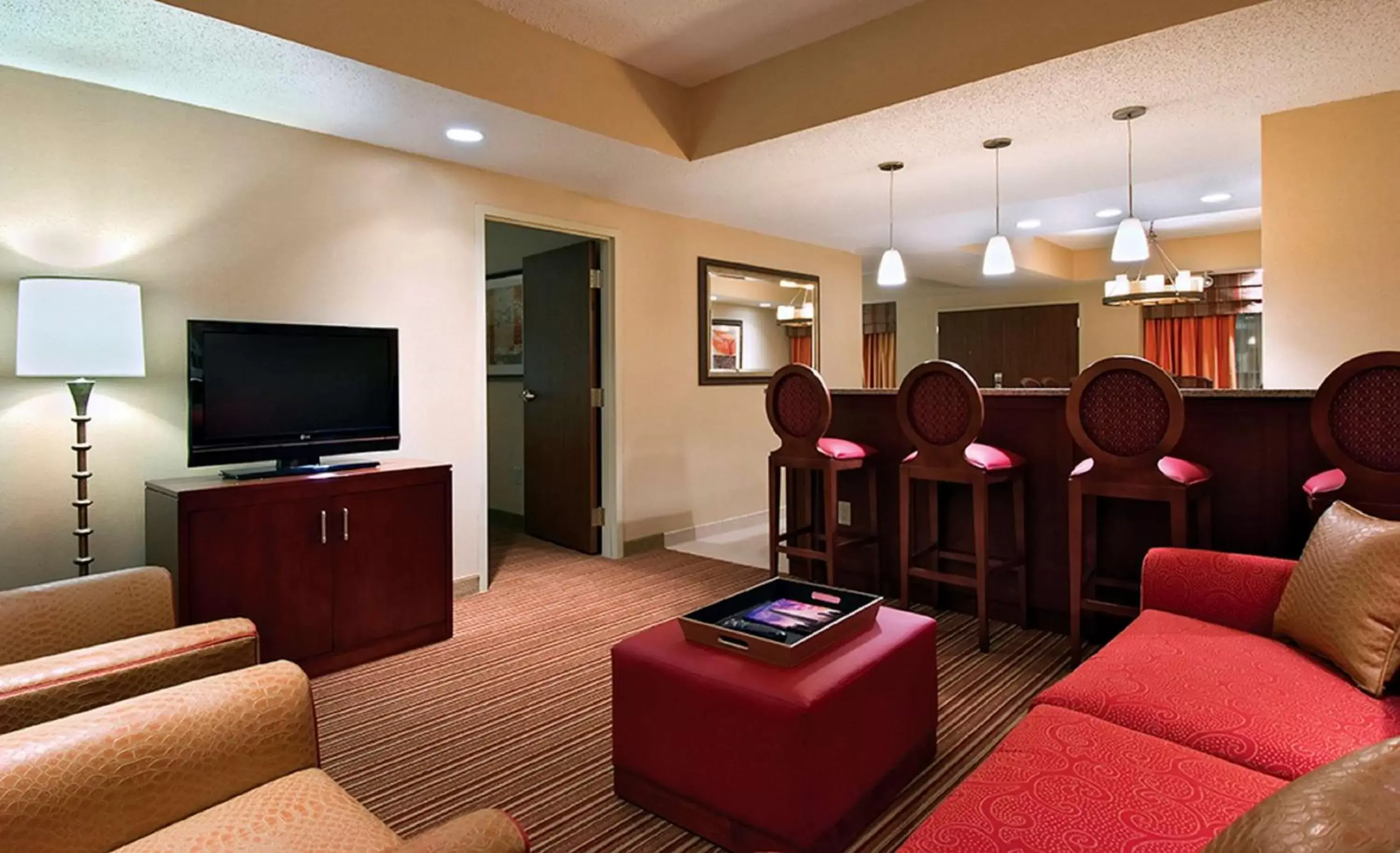 Living room, Seating Area in Embassy Suites Murfreesboro - Hotel & Conference Center