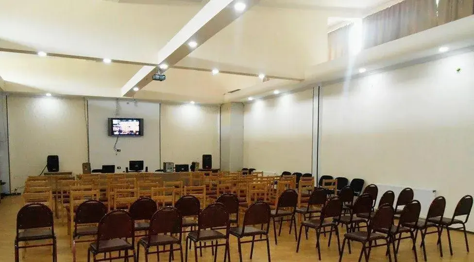 Area and facilities, Business Area/Conference Room in Dkd-bridge Hotel