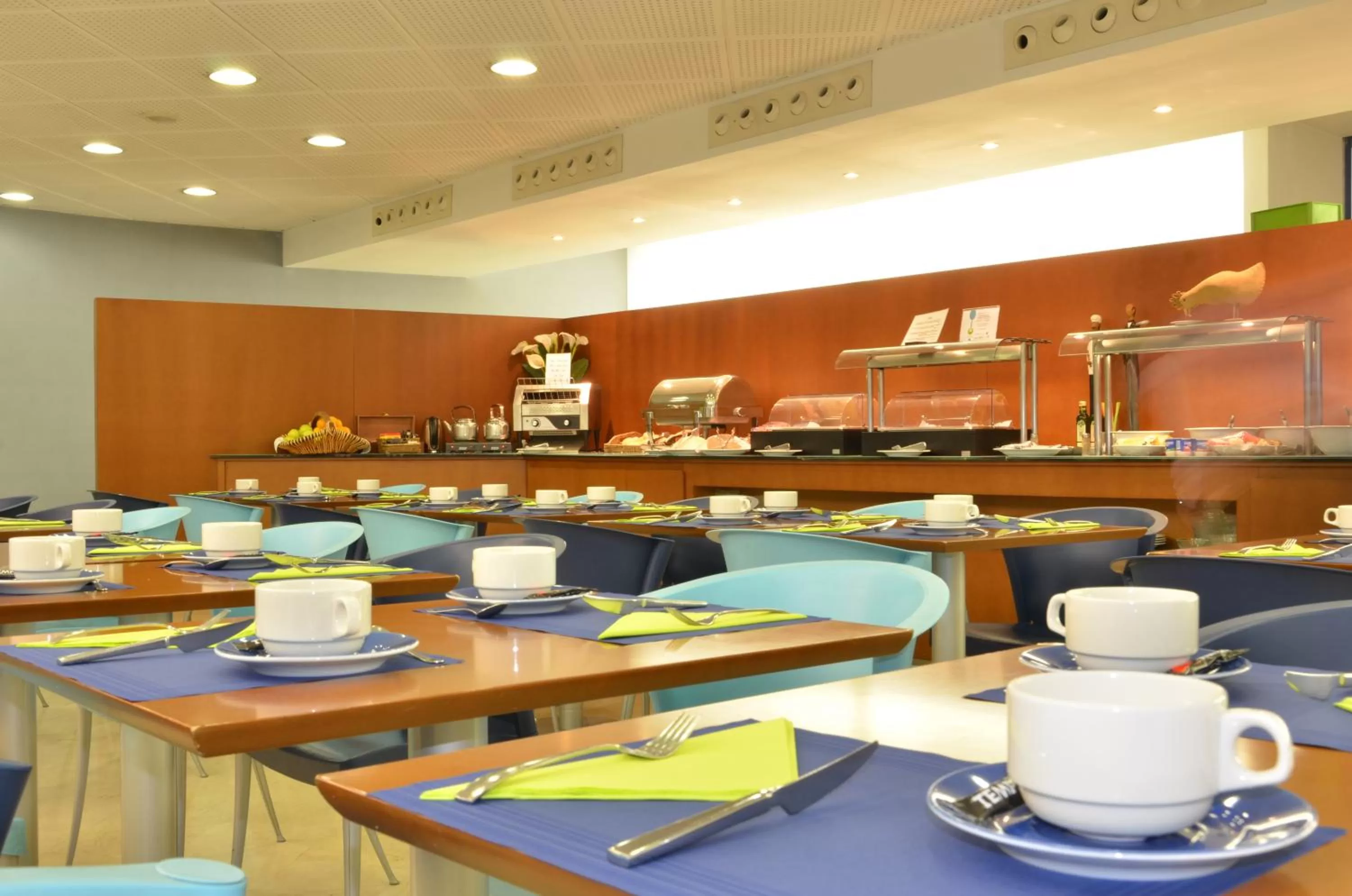 Buffet breakfast in Hotel Murrieta