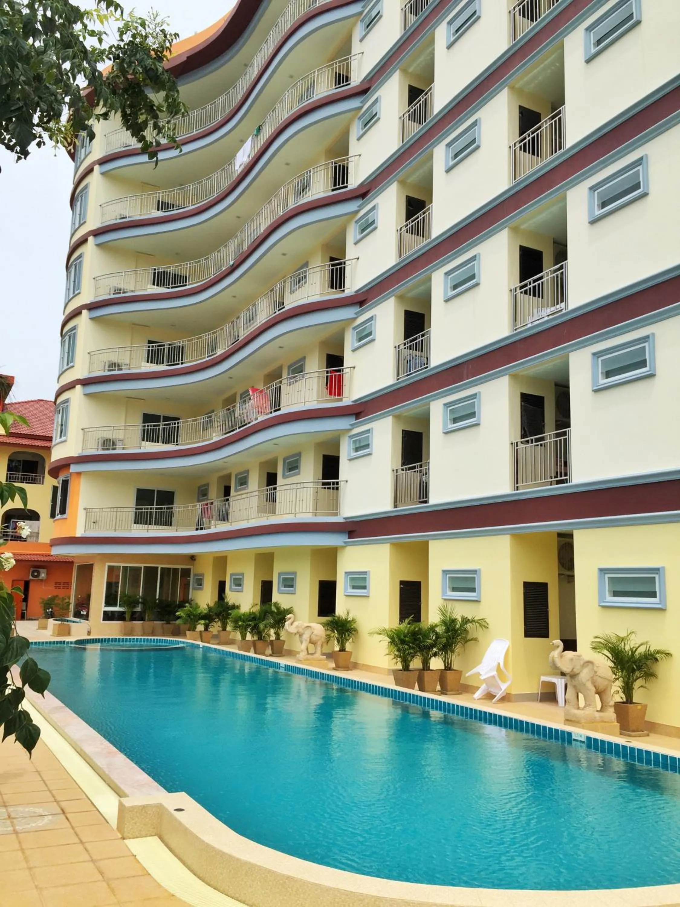 Swimming pool in Smile Residence