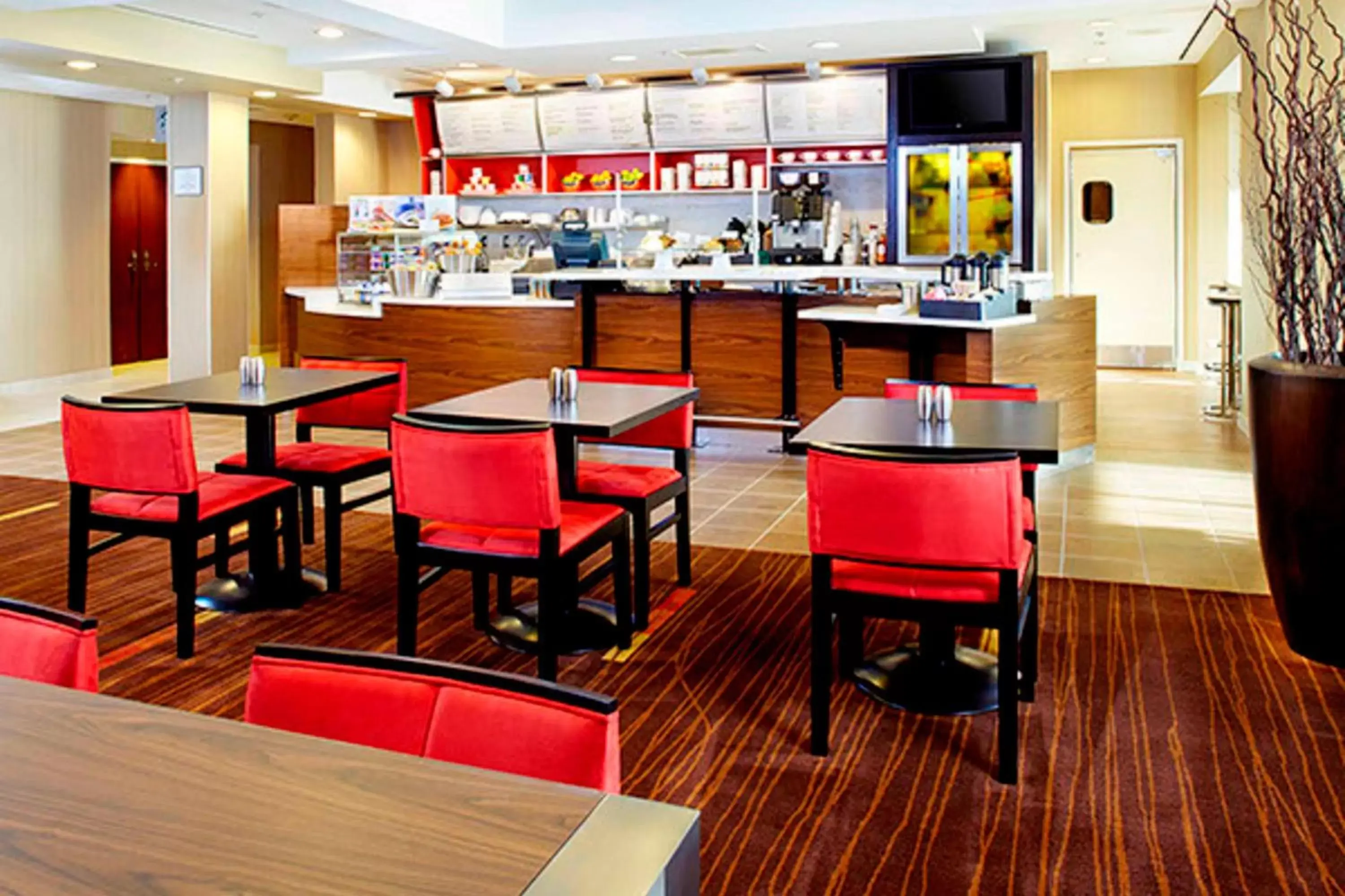 Restaurant/Places to Eat in Courtyard by Marriott Akron Stow