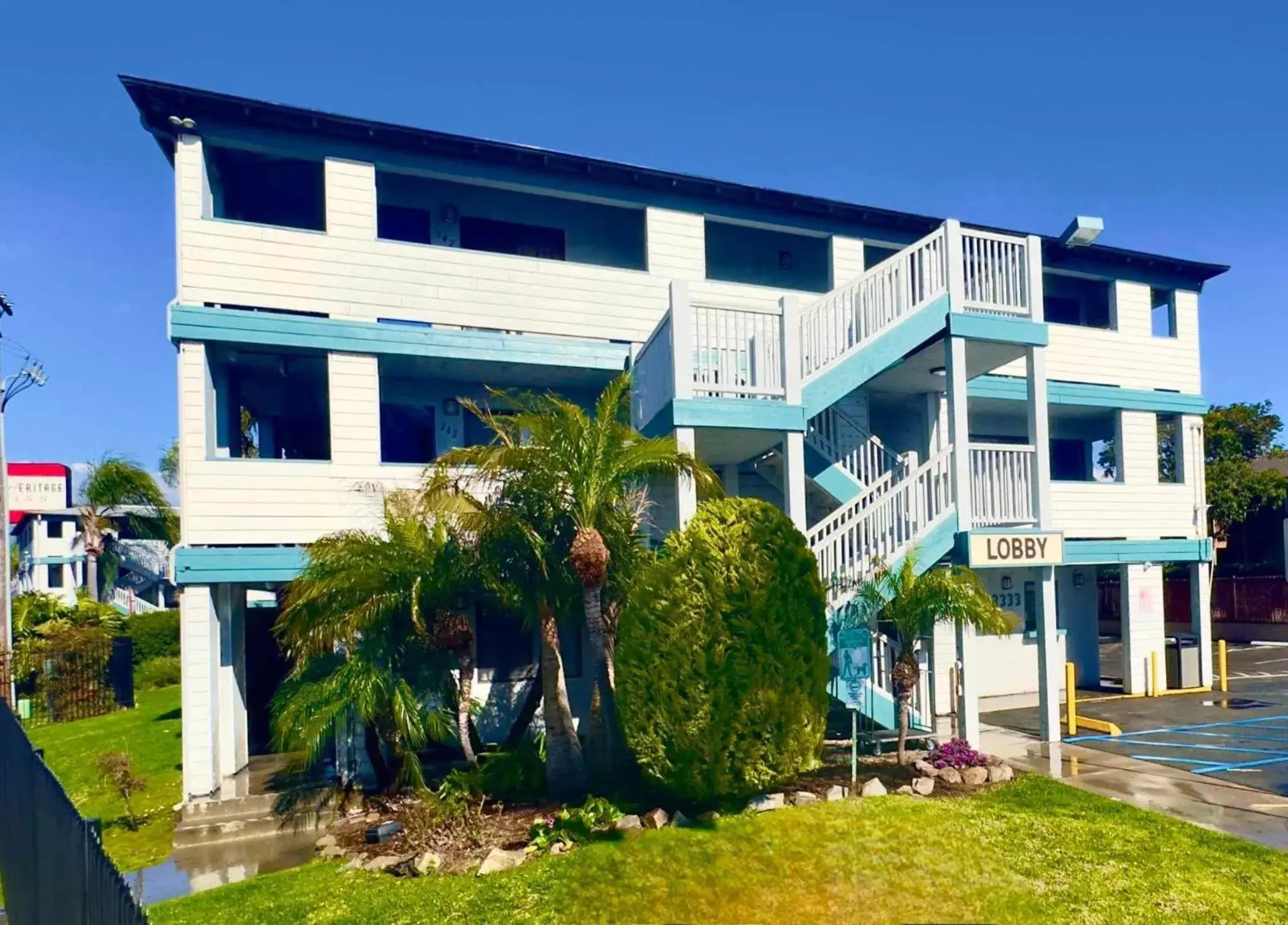 Facade/entrance, Property Building in Heritage Inn San Diego